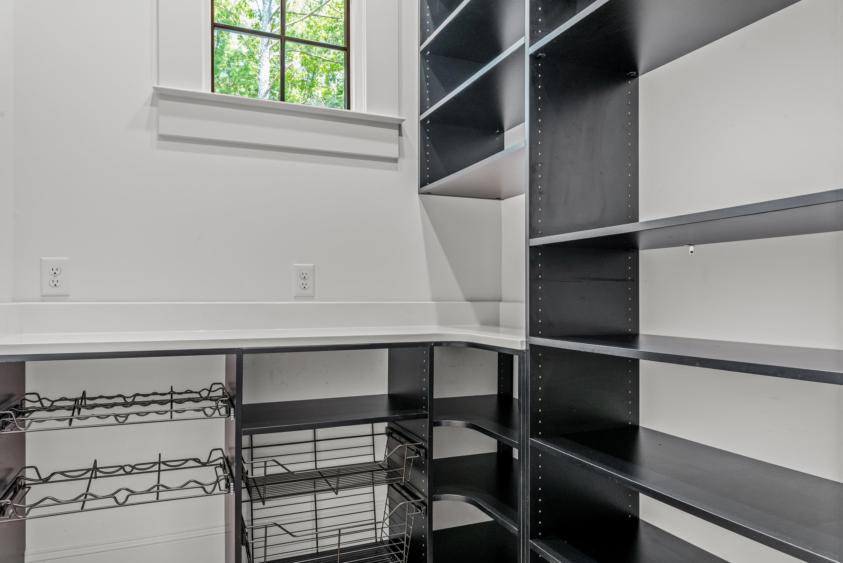 133 ASHLAND PLACE image 30