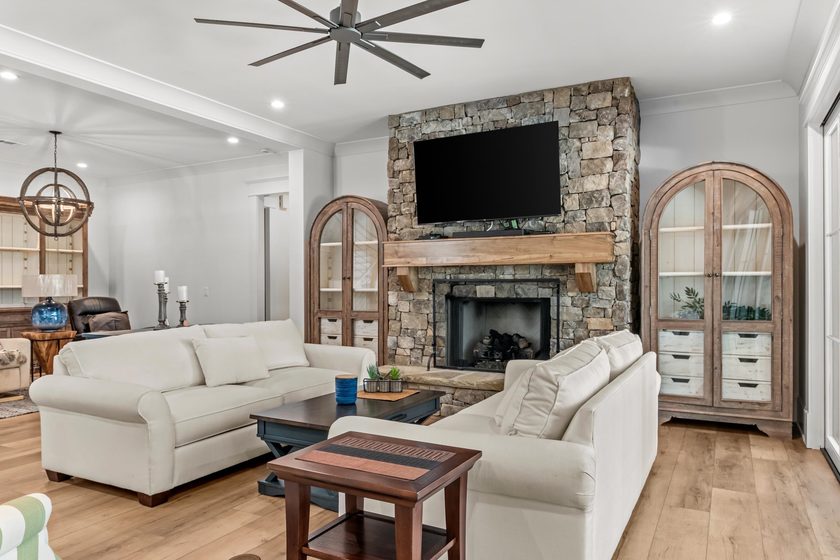 133 ASHLAND PLACE image 44