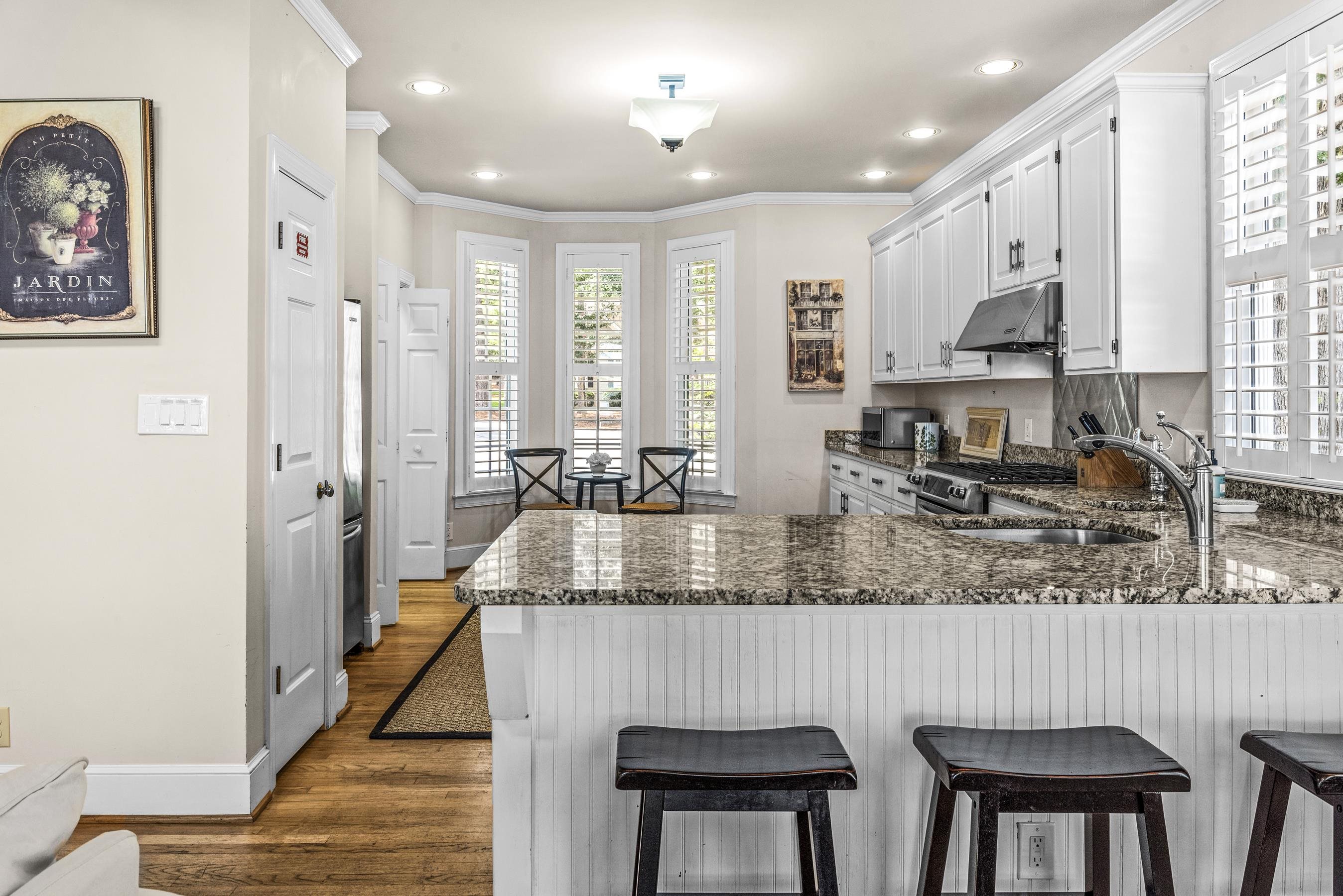 112 SEVEN OAKS COURT image 15