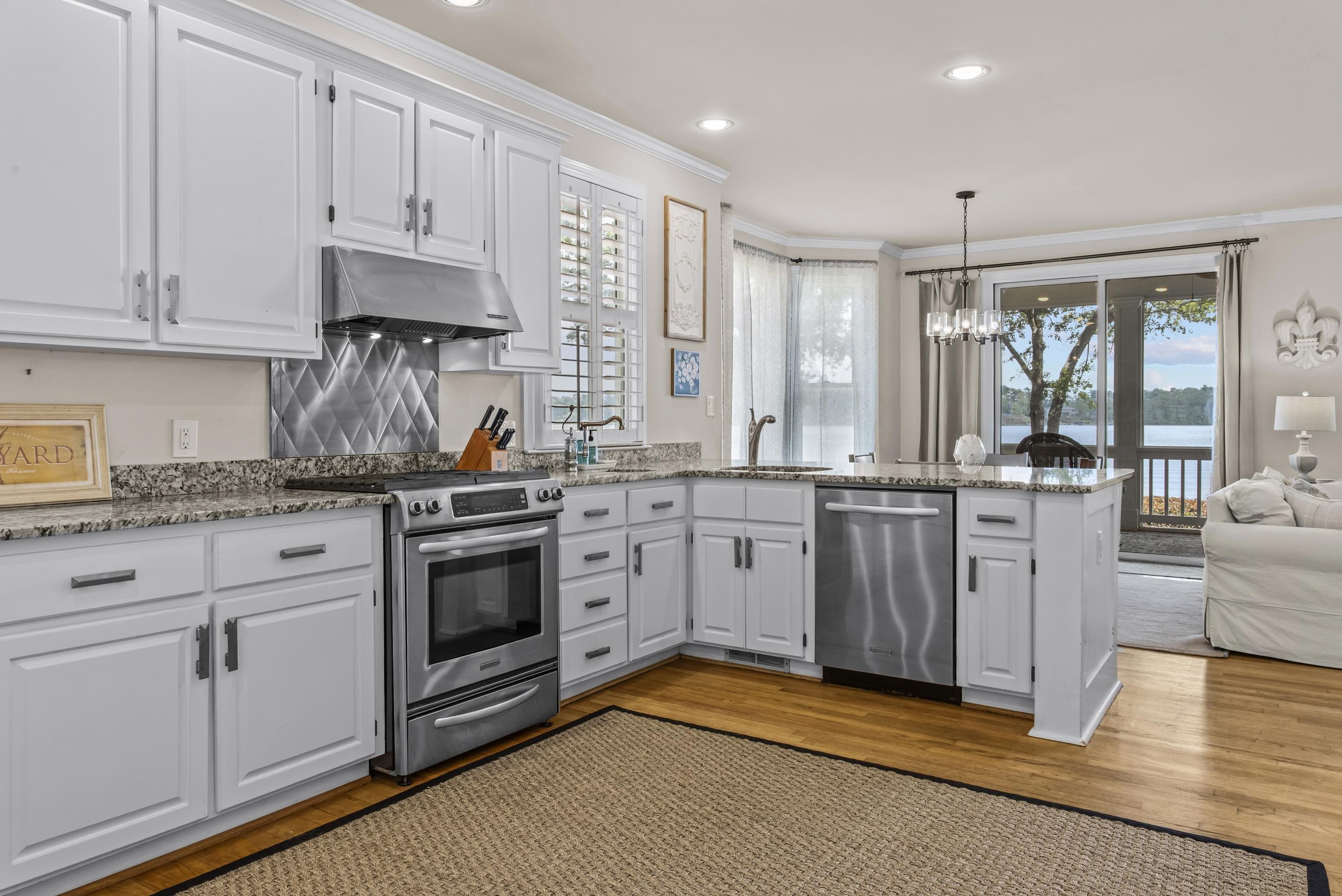 112 SEVEN OAKS COURT image 17