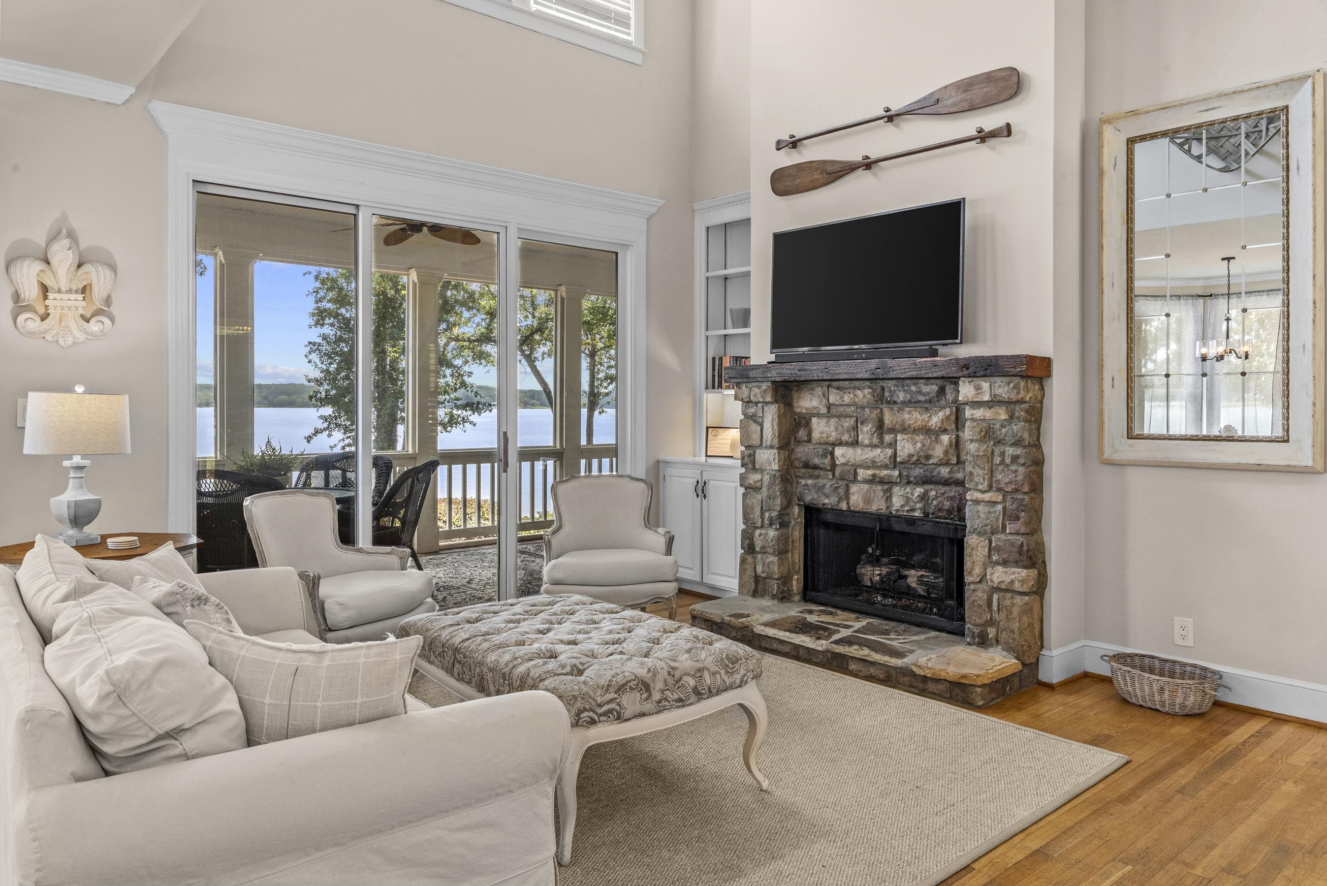 112 SEVEN OAKS COURT image 8