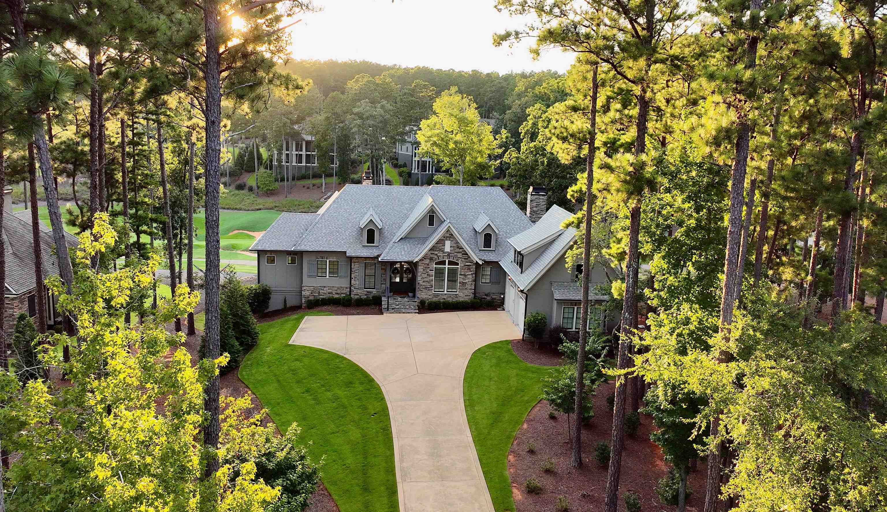 1071 CREEK BLUFF image 2