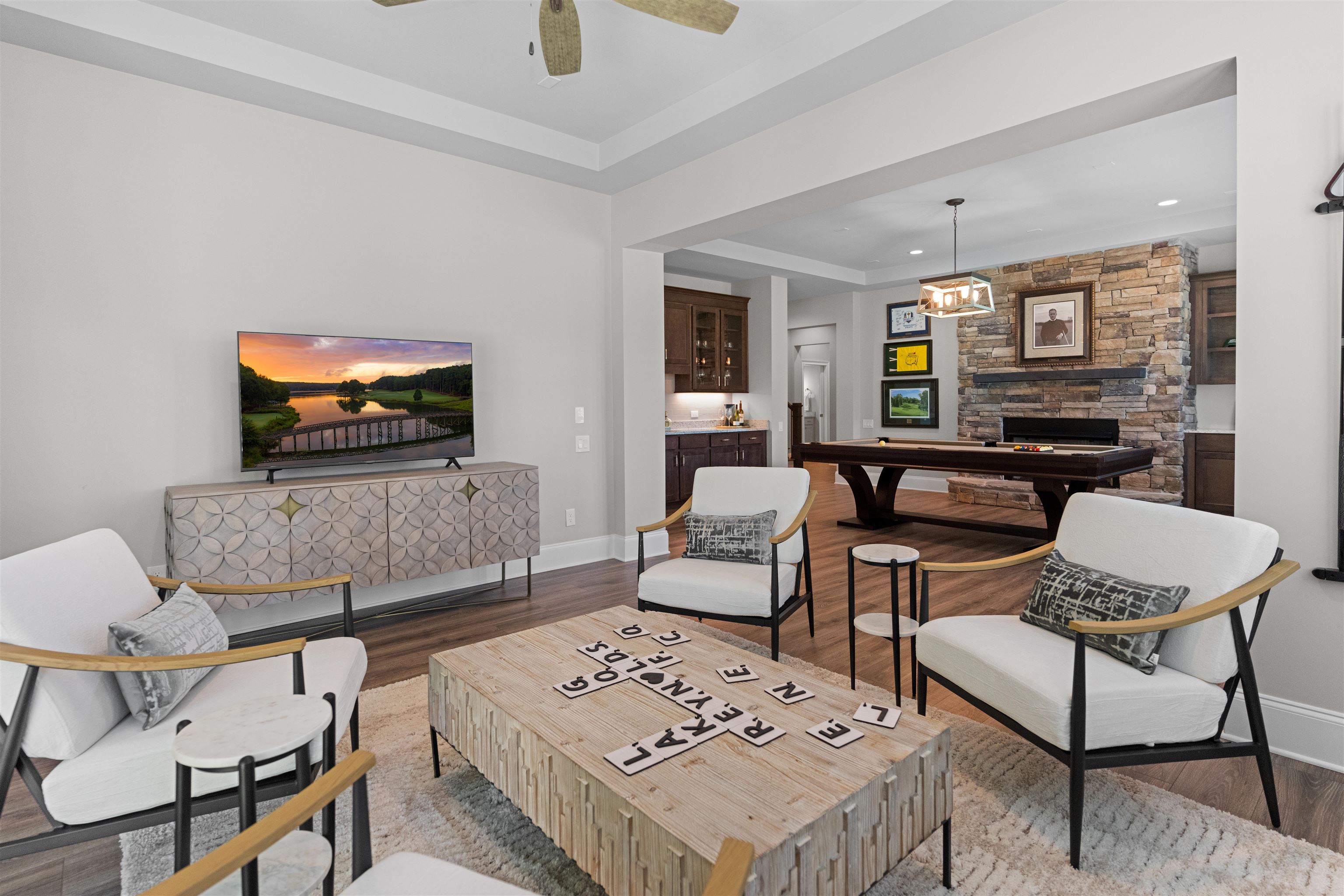 1071 CREEK BLUFF image 24