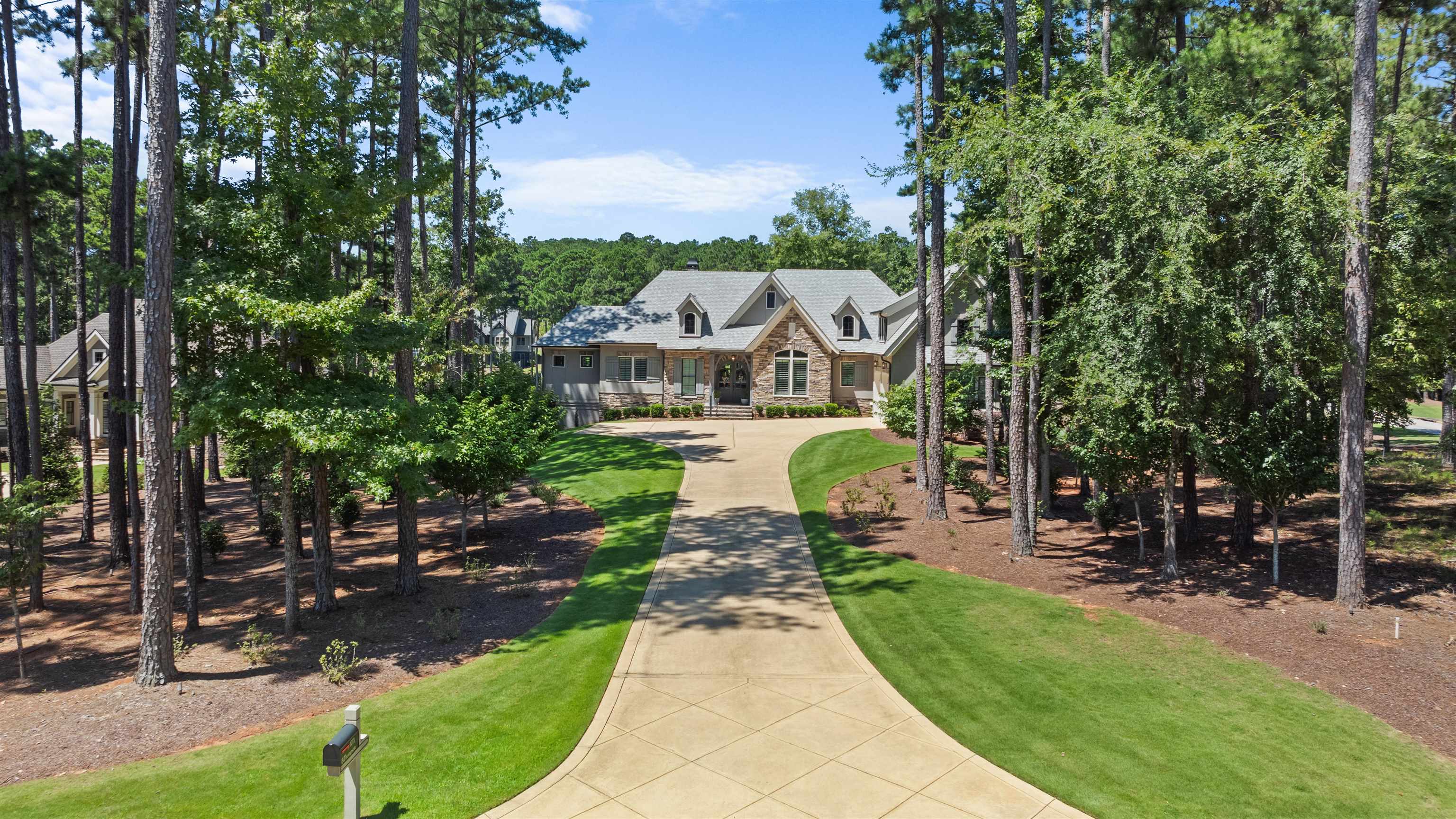 1071 CREEK BLUFF image 7