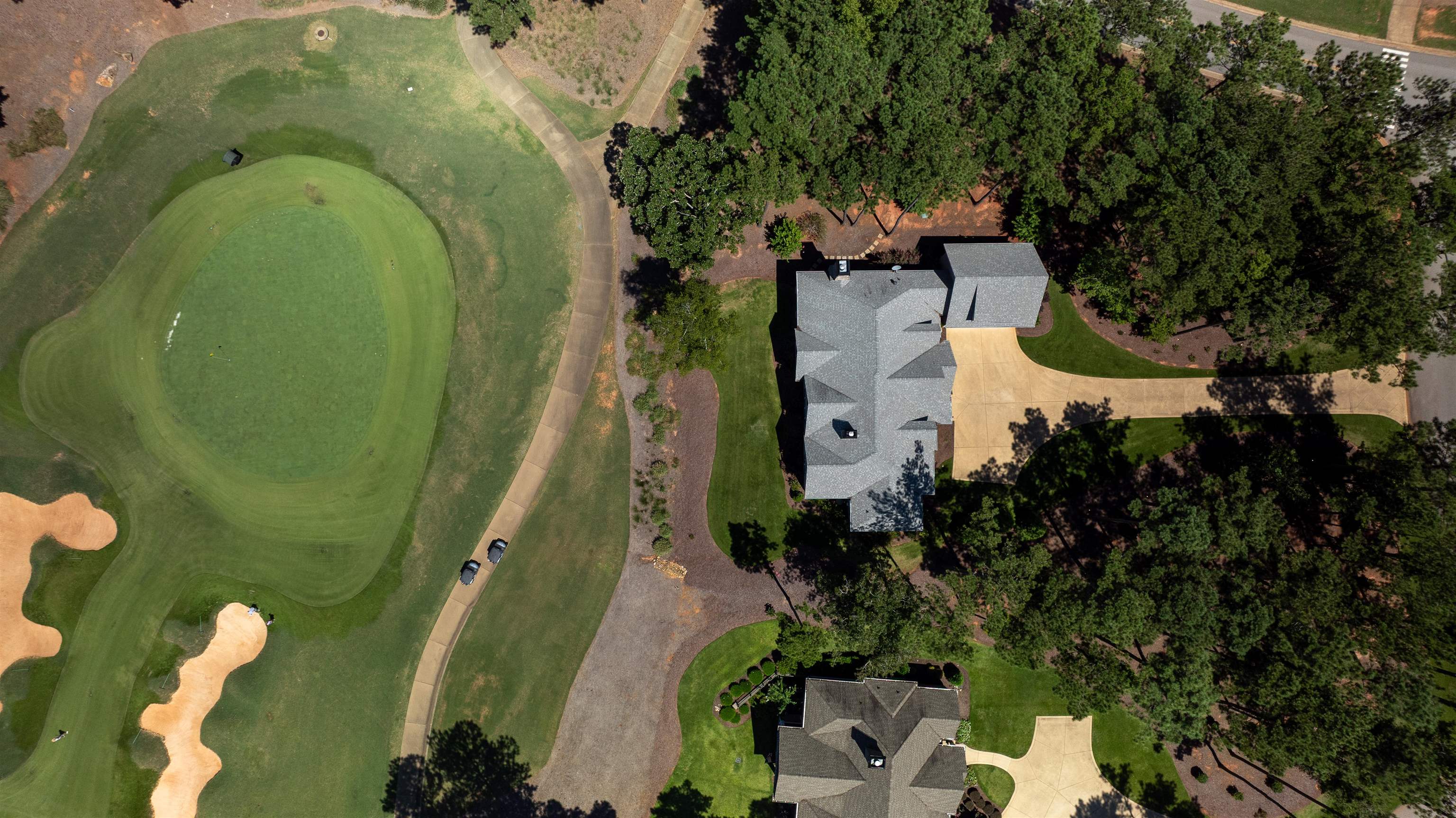 1071 CREEK BLUFF image 9