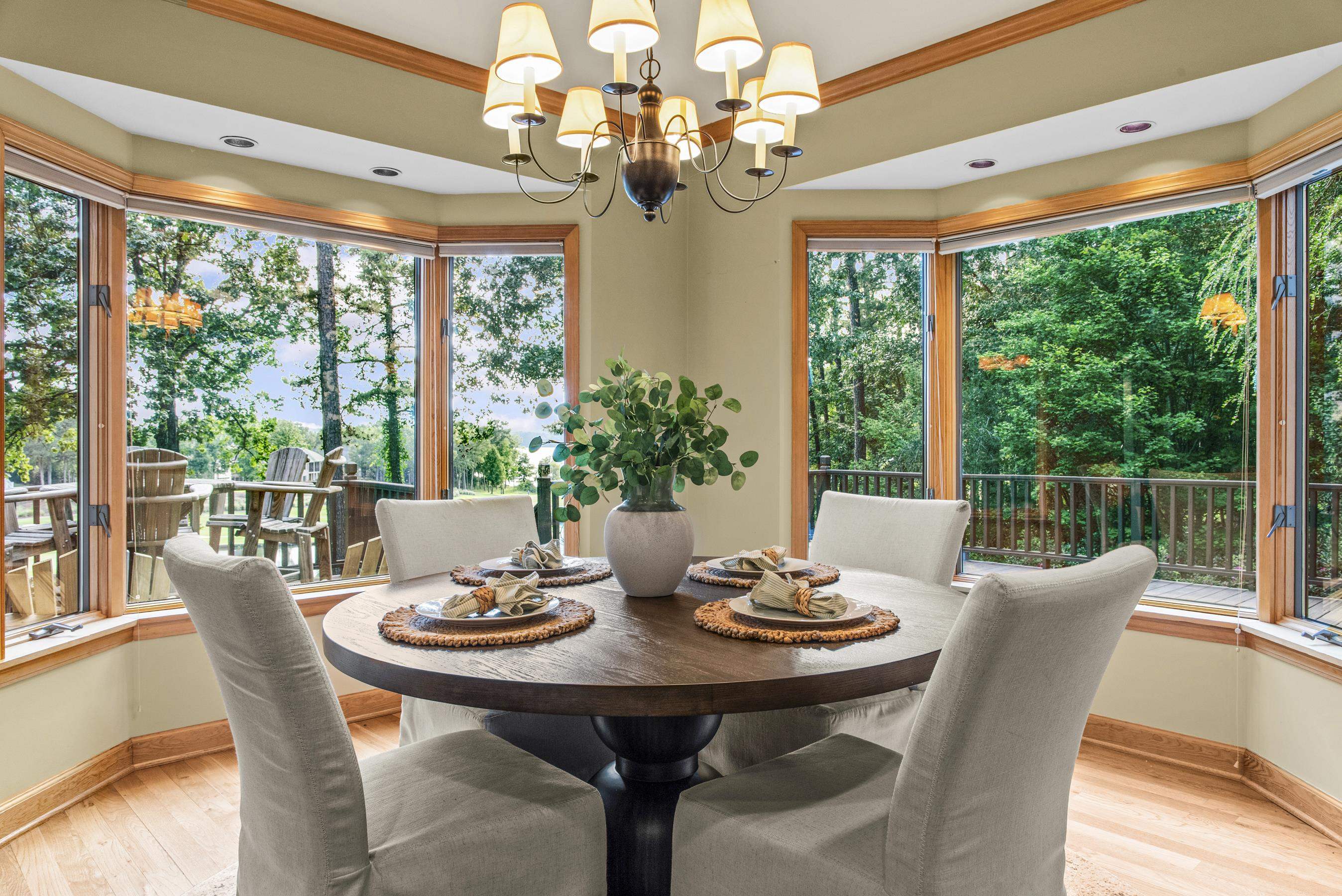 1201 LAKEVIEW COURT image 21