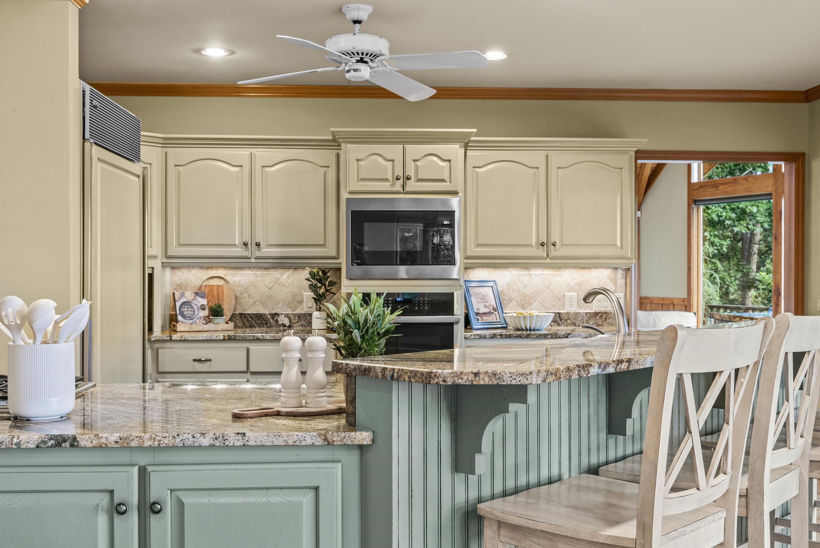 1201 LAKEVIEW COURT image 25