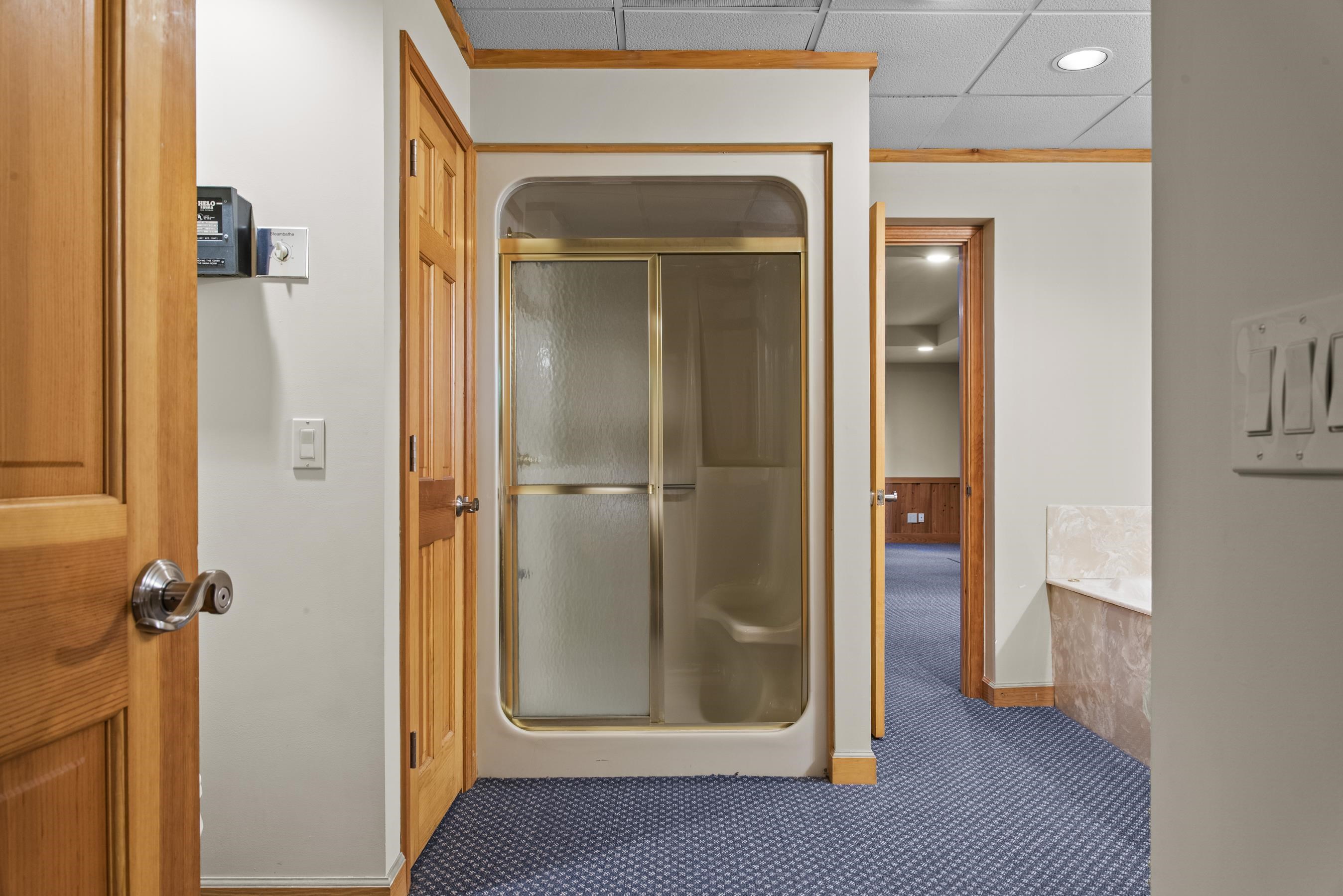 1201 LAKEVIEW COURT image 48