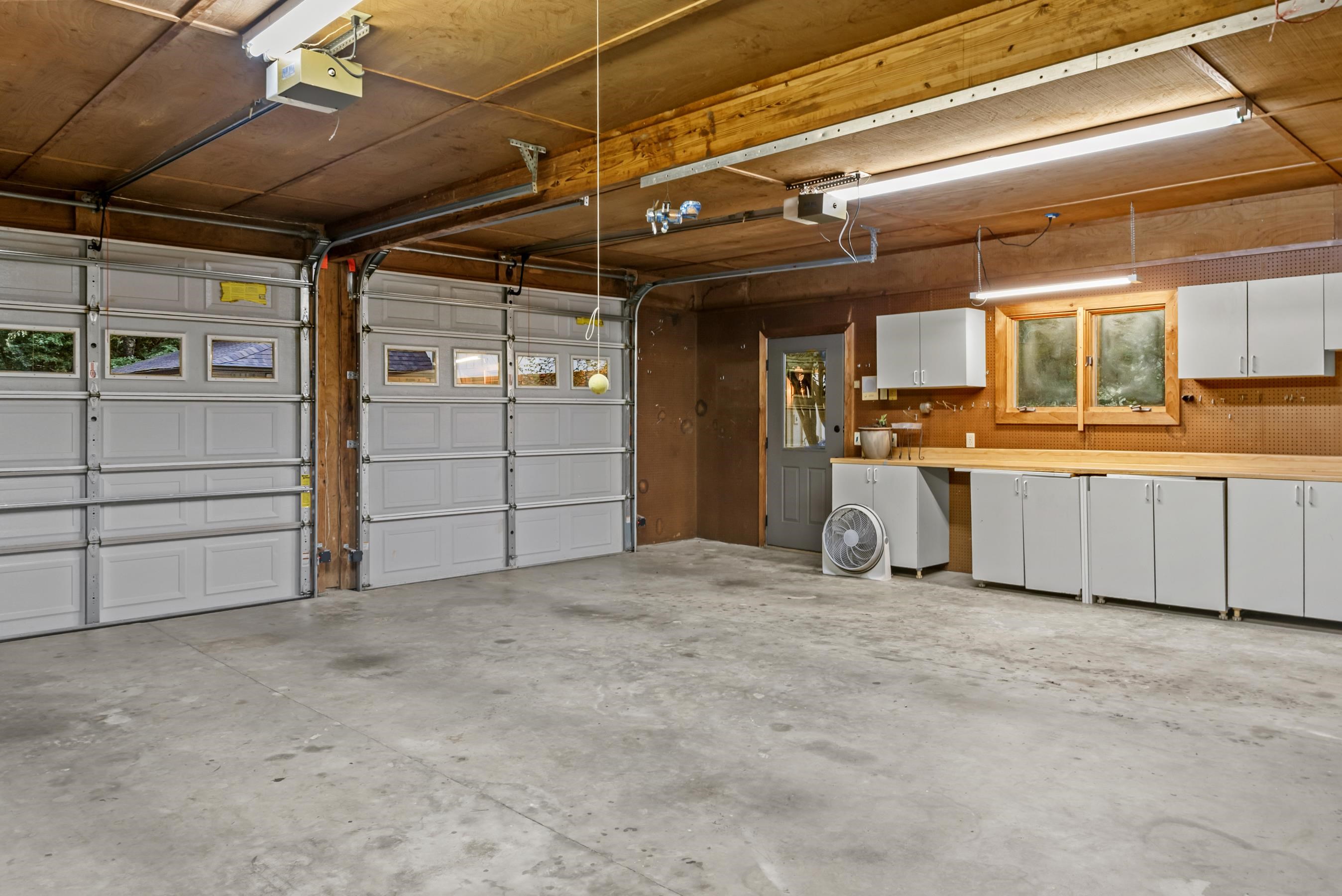 1201 LAKEVIEW COURT image 54