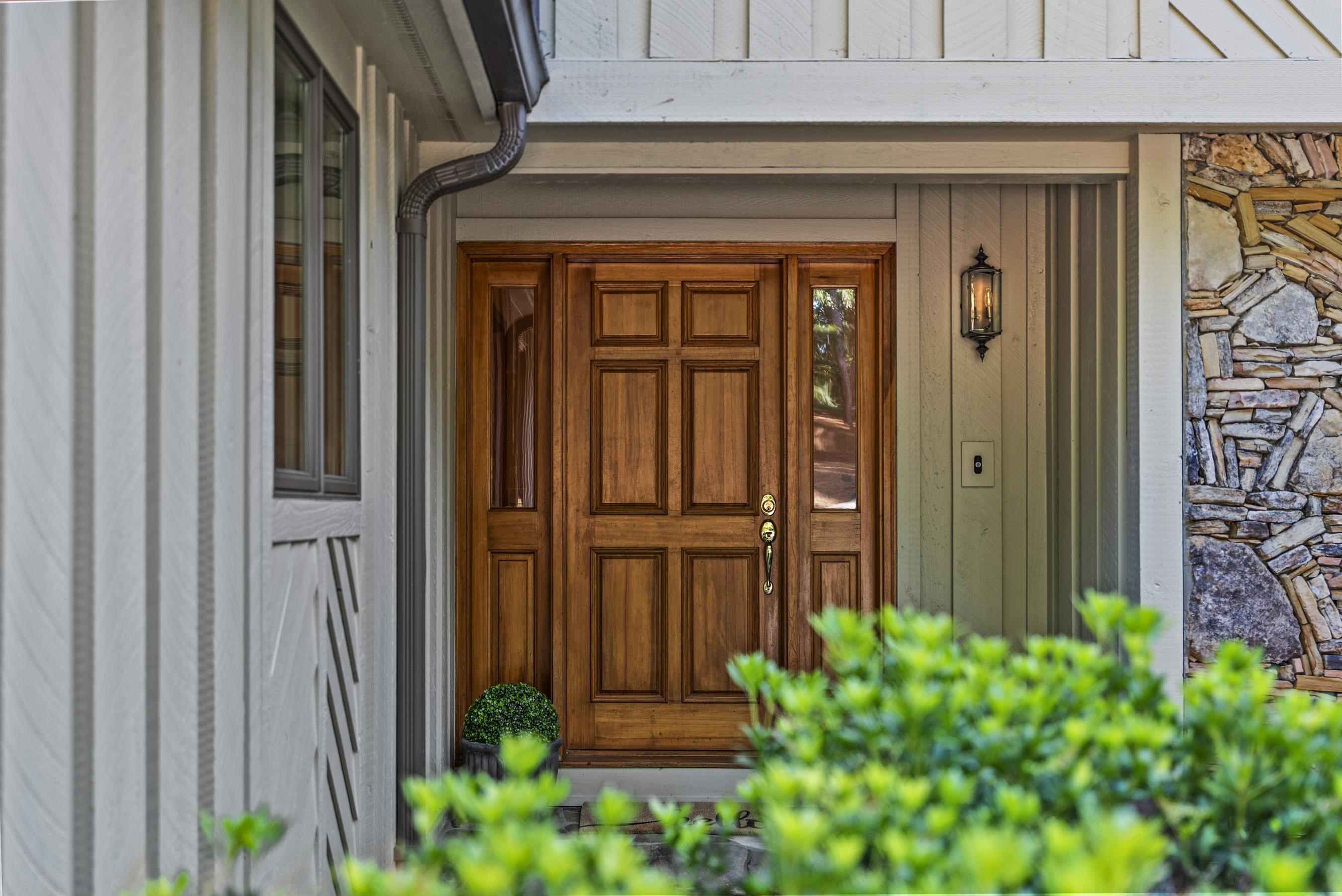 1201 LAKEVIEW COURT image 10