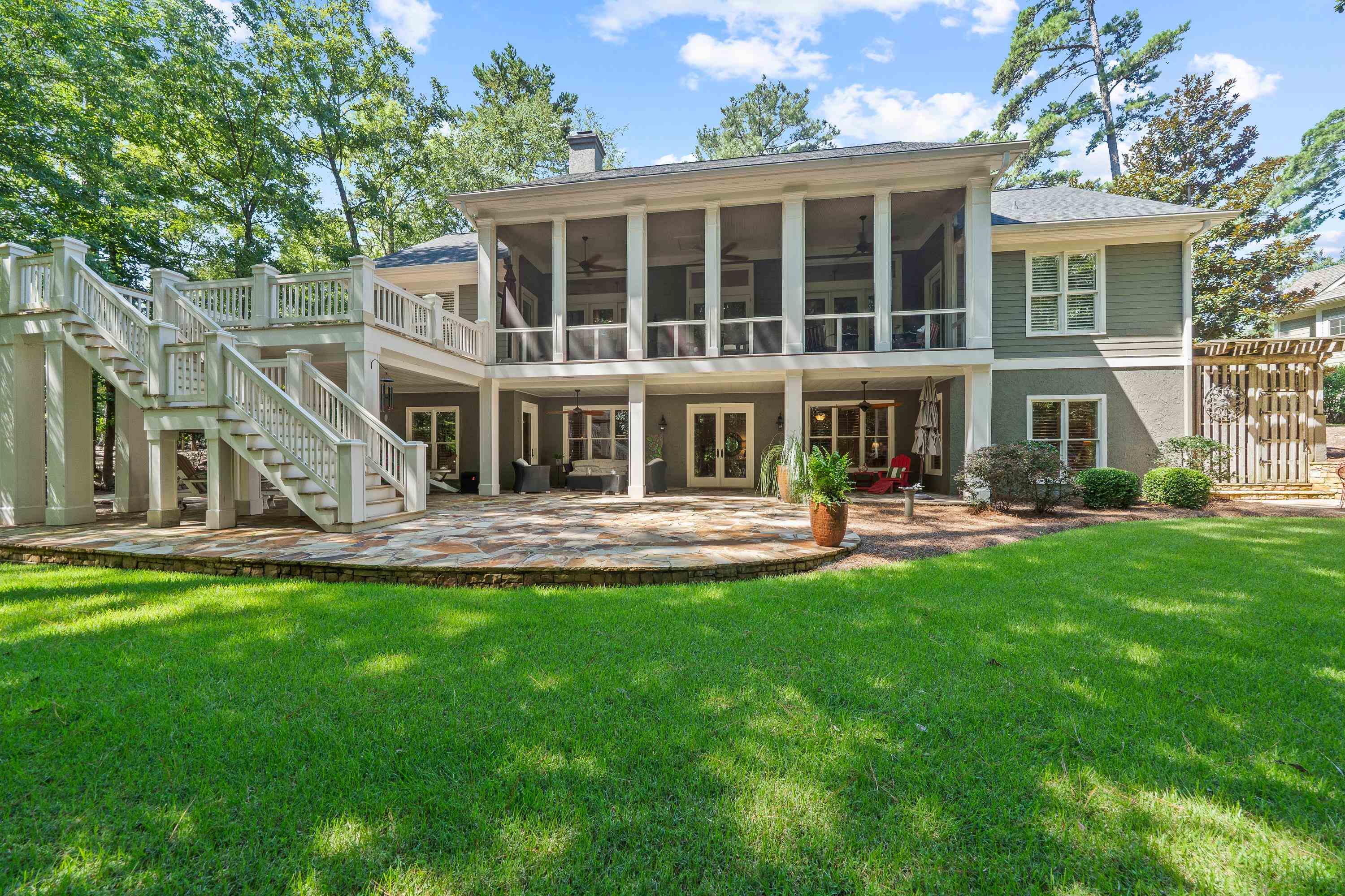 1071 EAGLEWOOD WAY image 2
