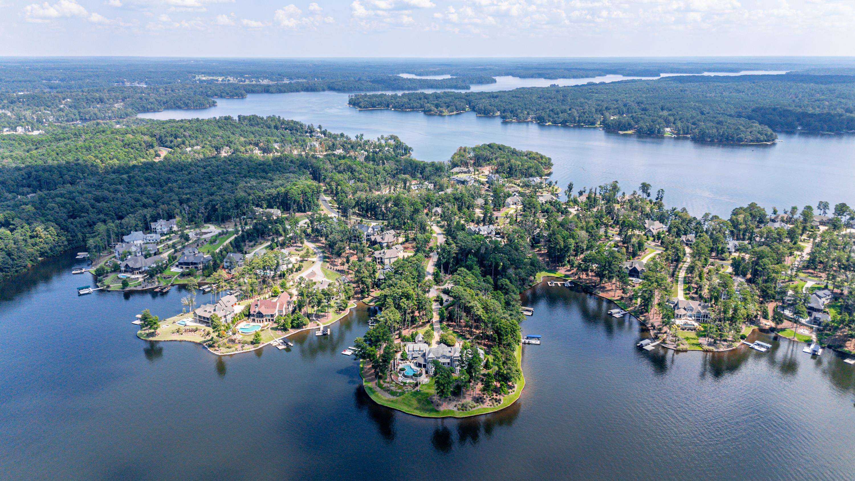 1030 Broadview Point image 10