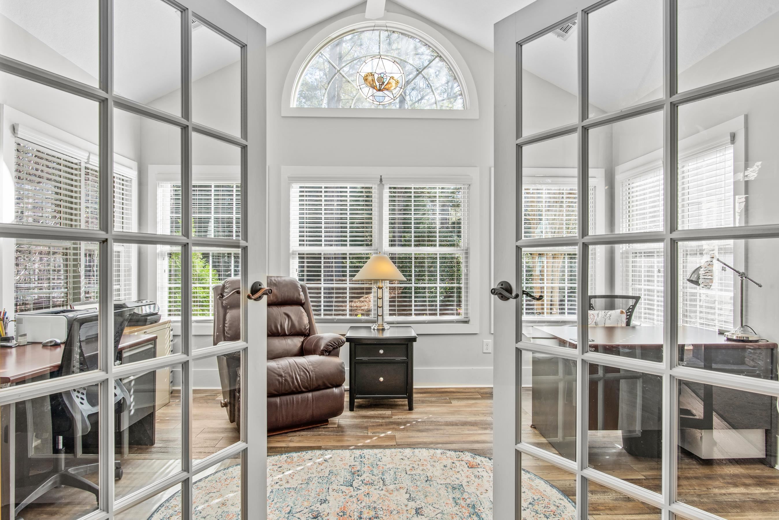 110 EDGEWOOD COURT image 11