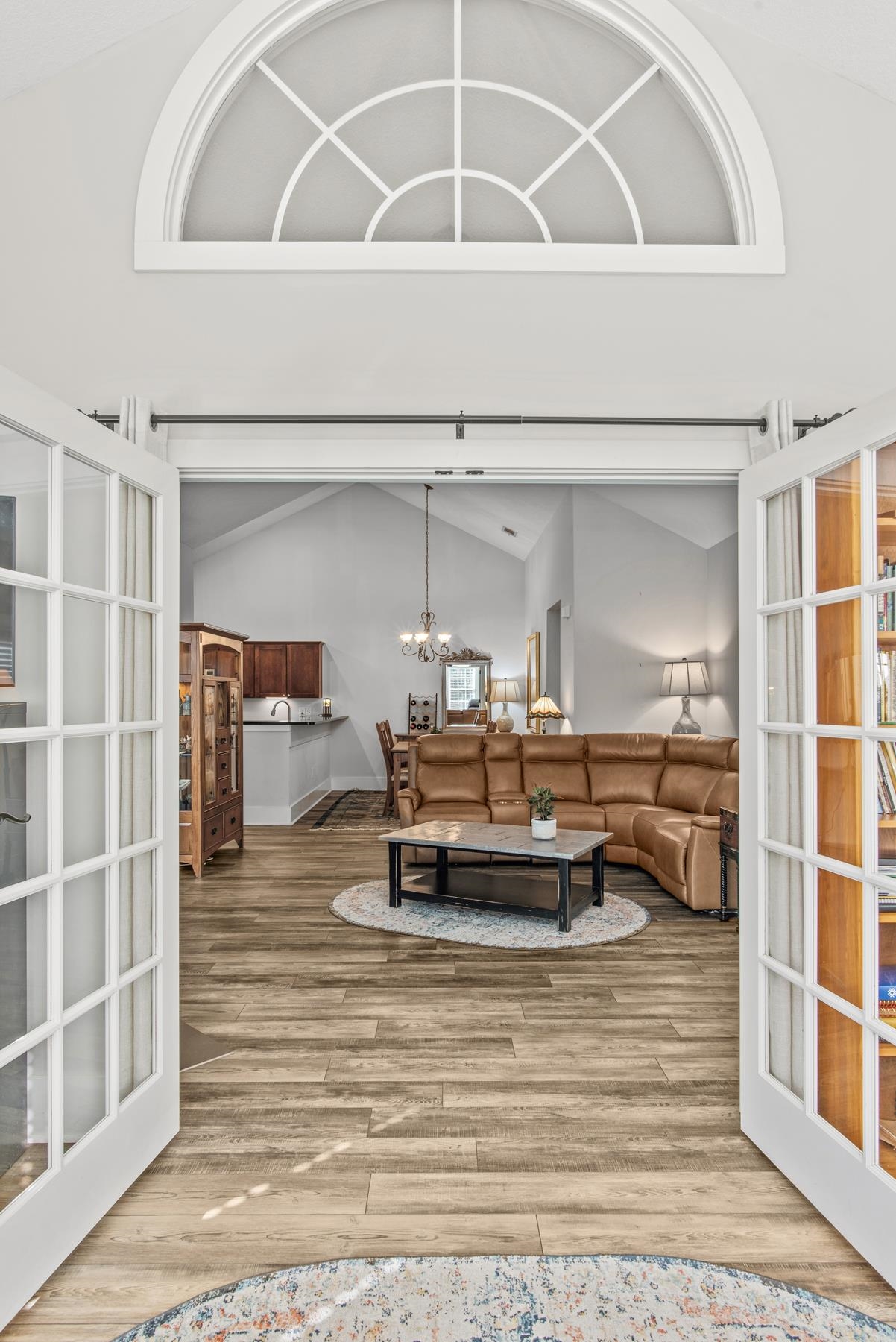 110 EDGEWOOD COURT image 14