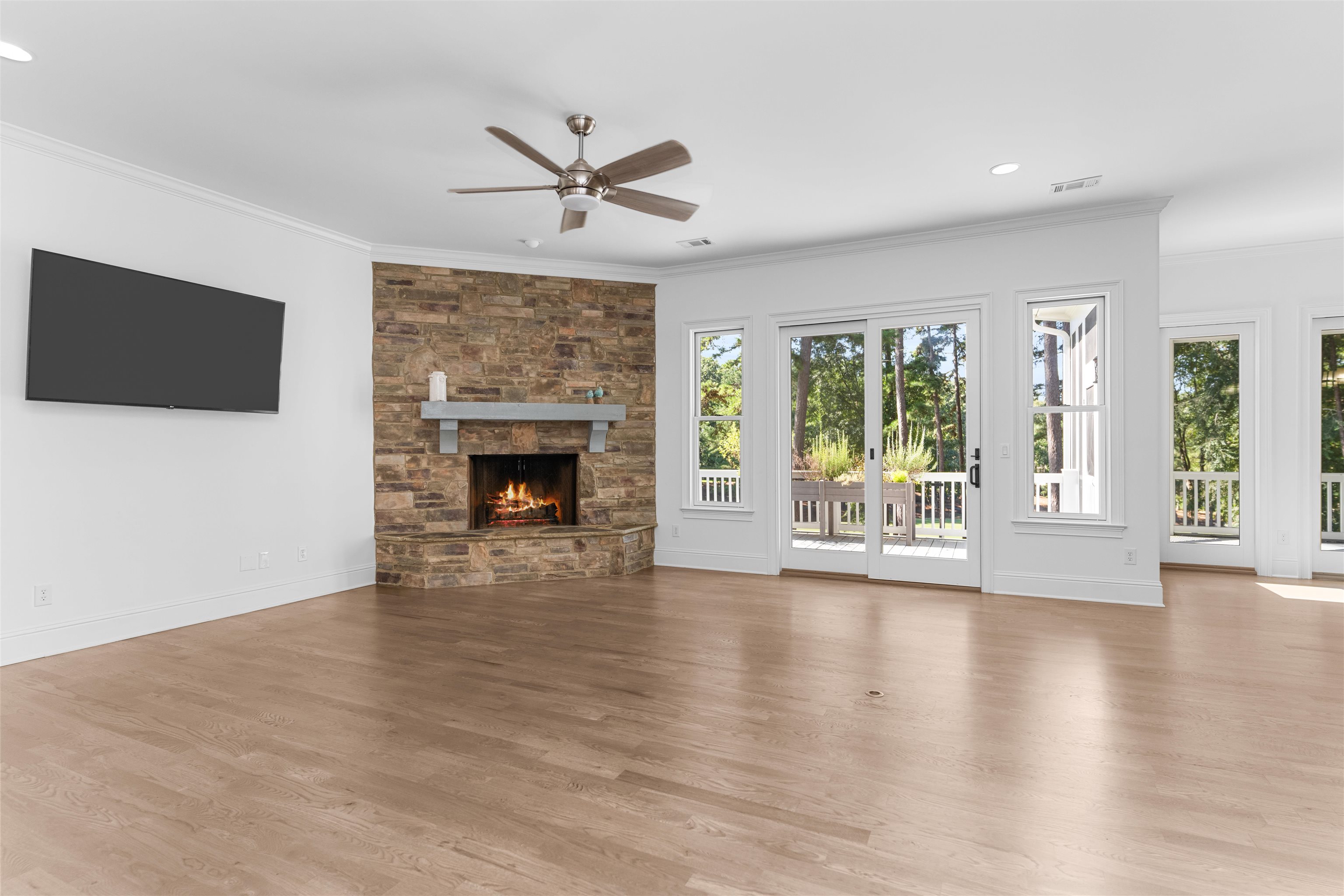 1011 RIDGE TERRACE image 15