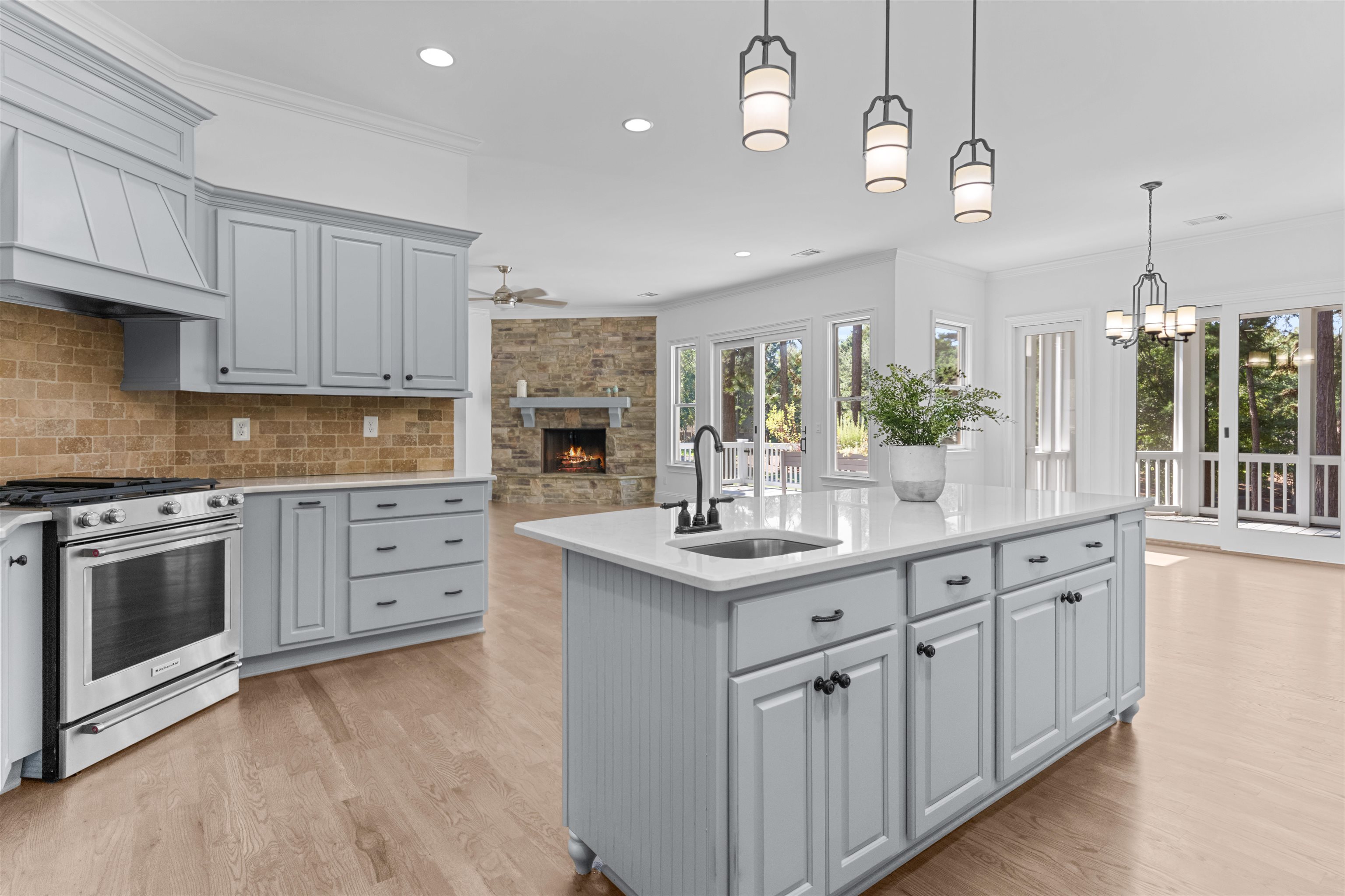 1011 RIDGE TERRACE image 22