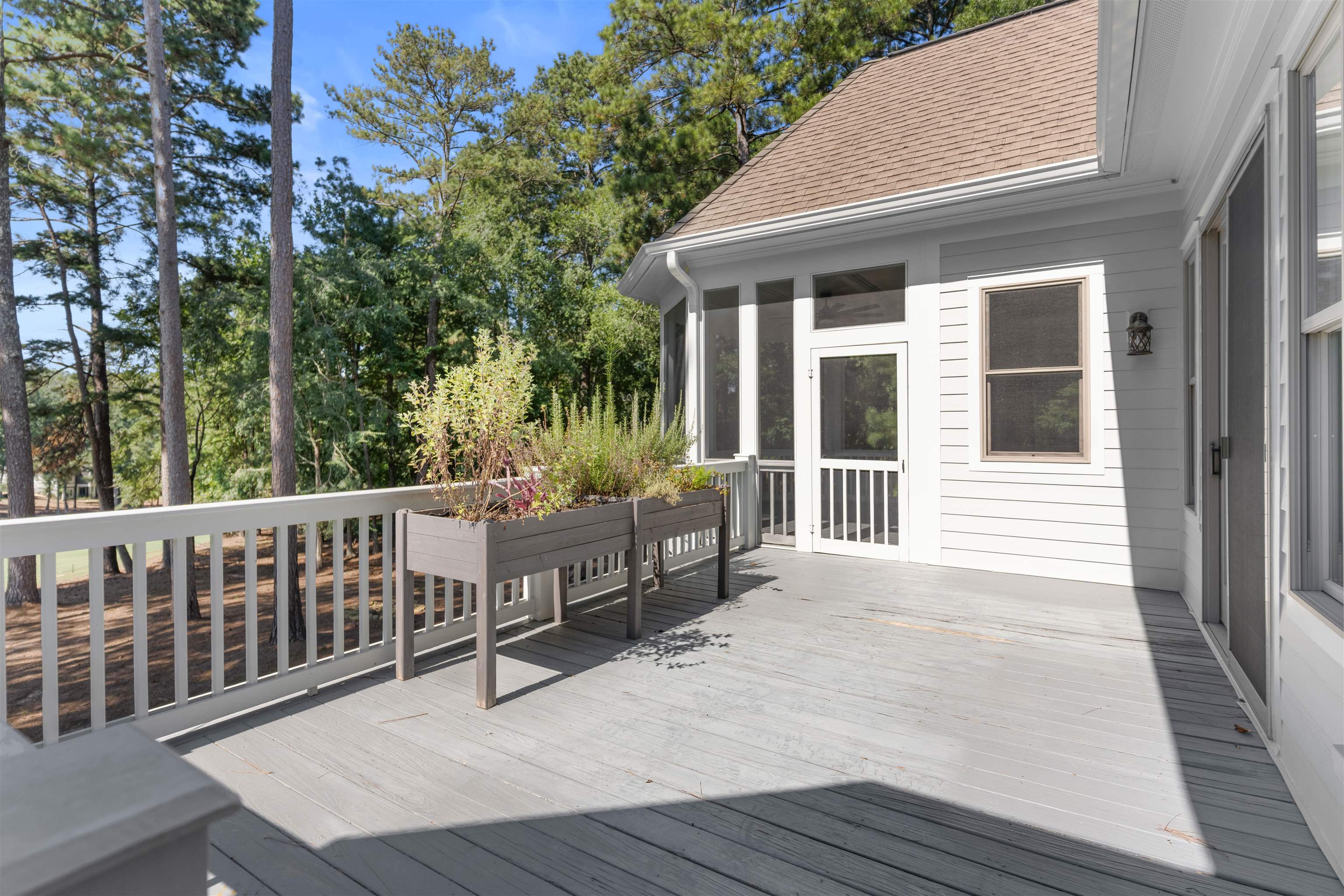 1011 RIDGE TERRACE image 29