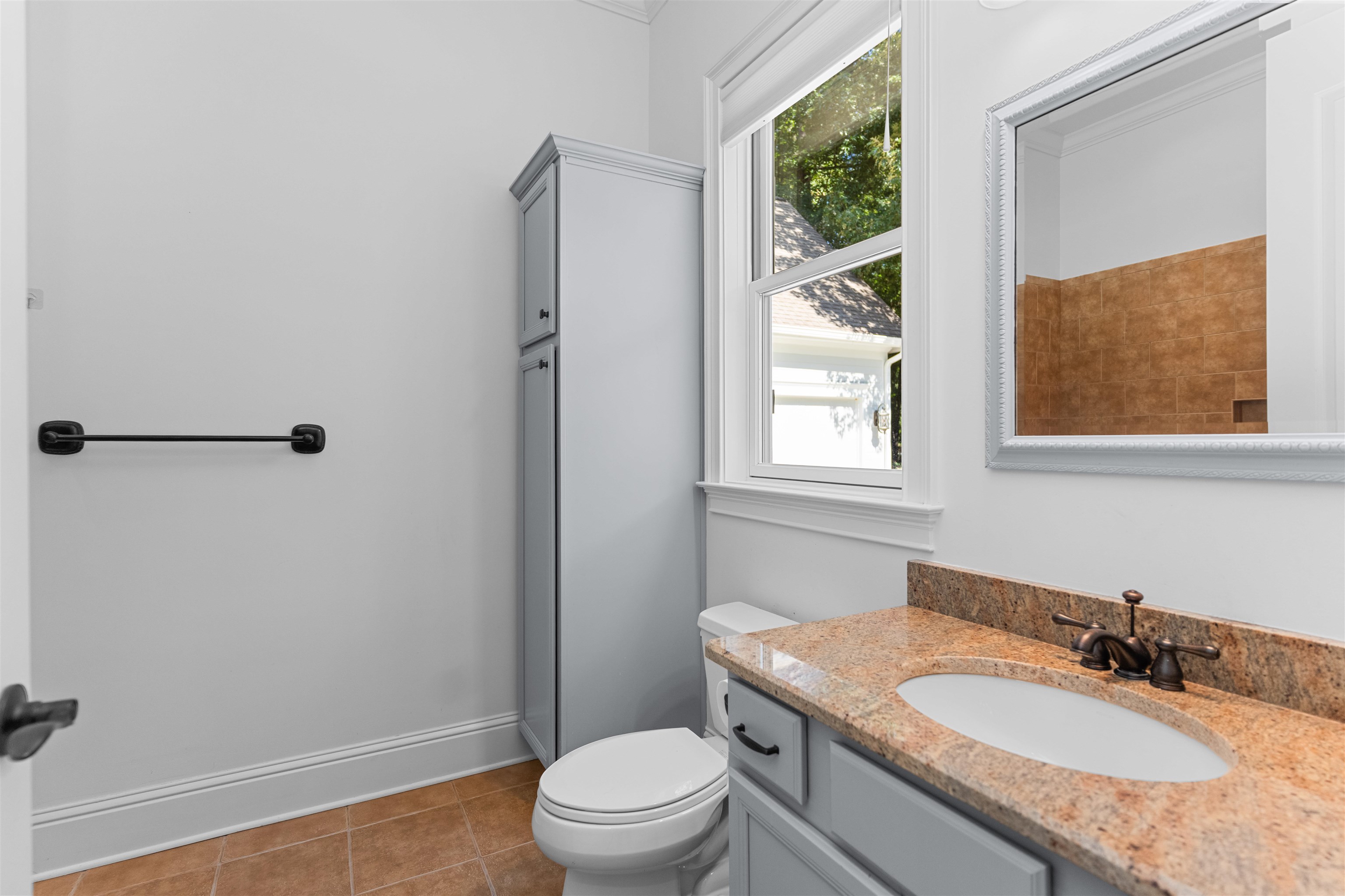 1011 RIDGE TERRACE image 47