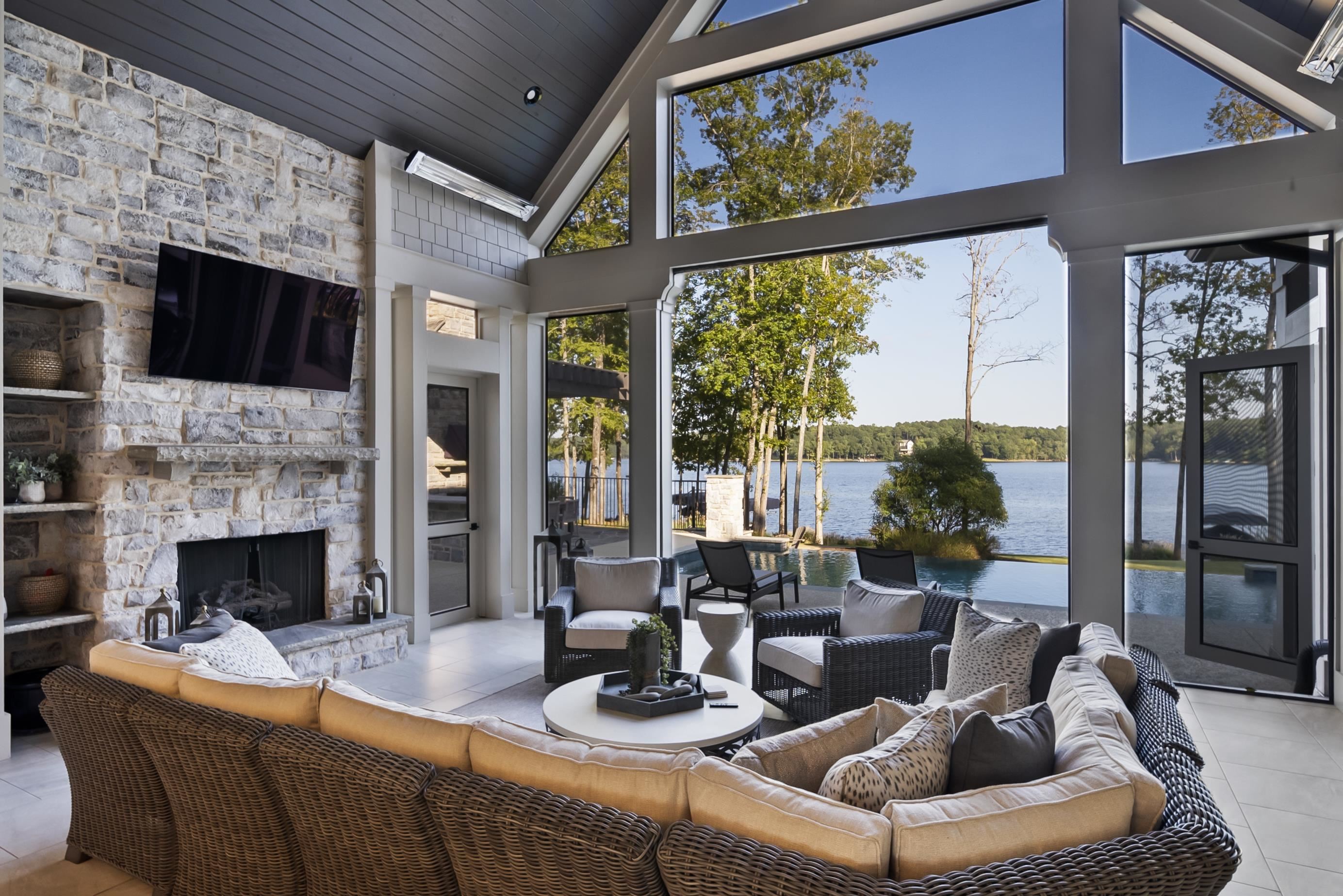 2960 LINGER LONGER DRIVE image 14