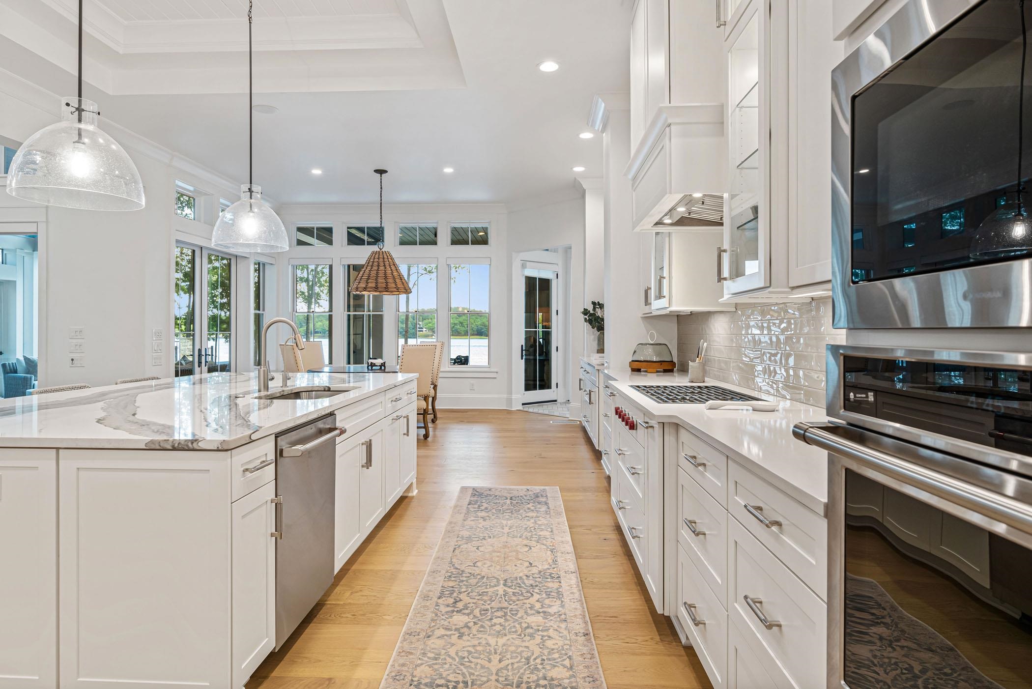 2960 LINGER LONGER DRIVE image 28