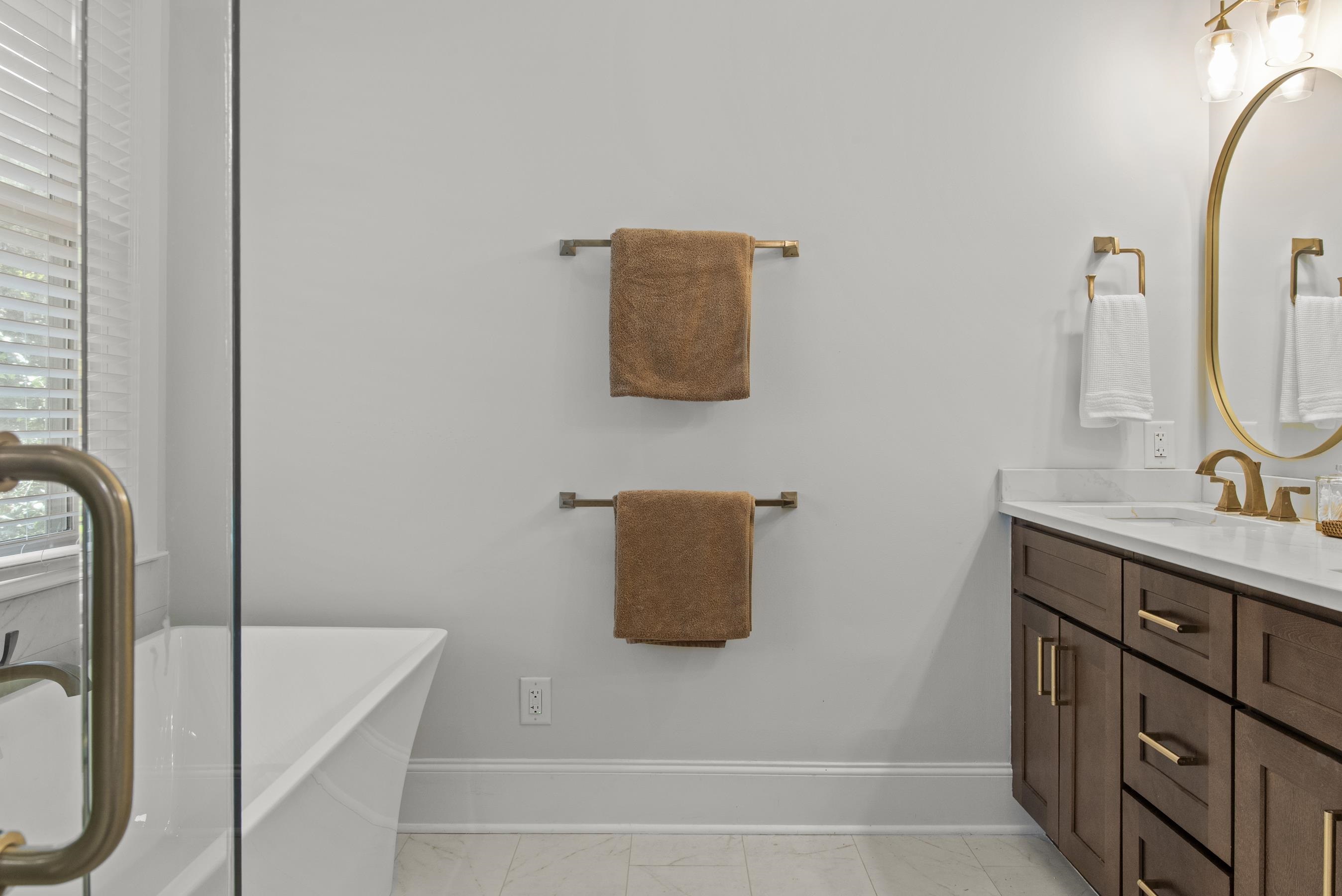 1030 F TAILWATER image 24