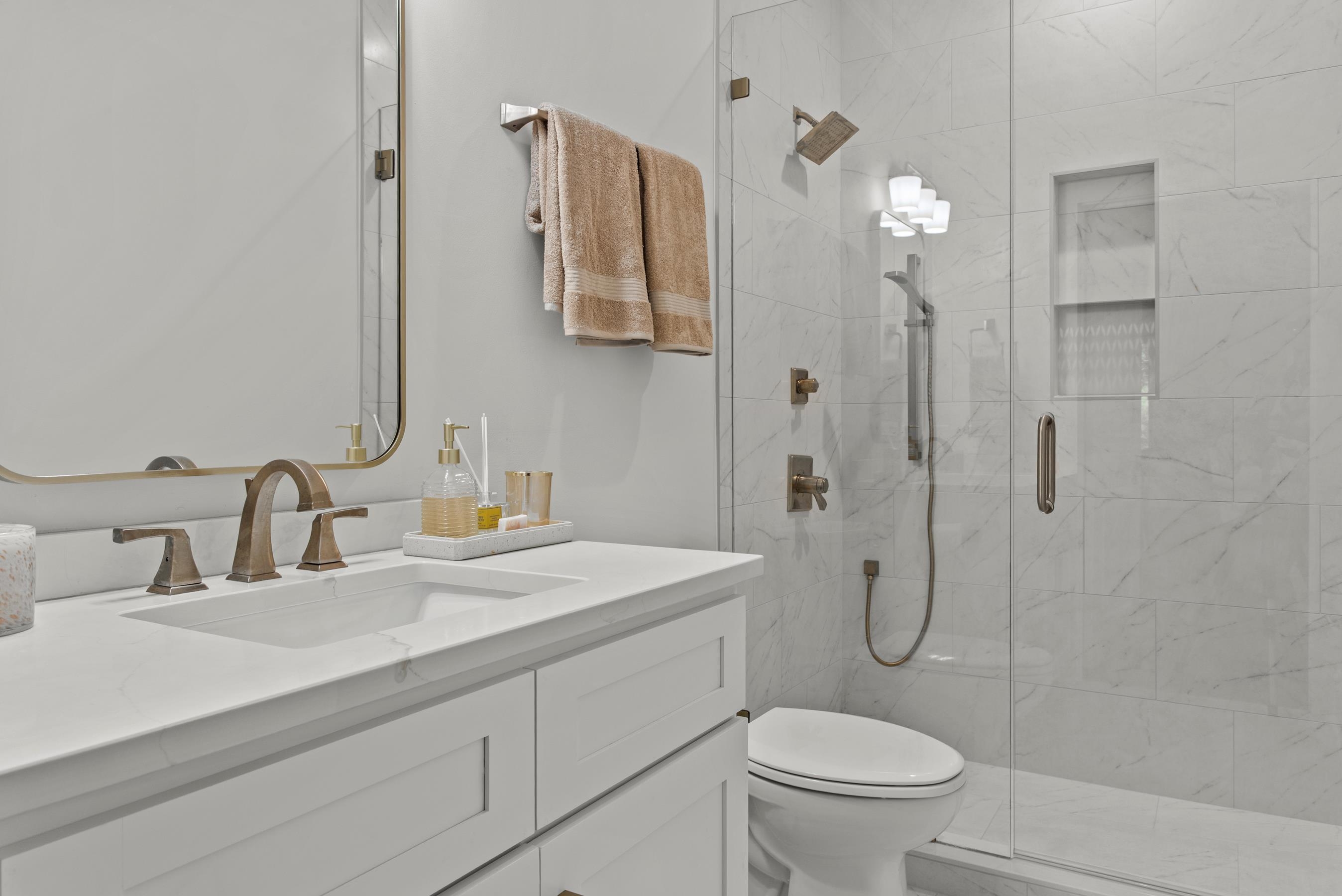 1030 F TAILWATER image 26