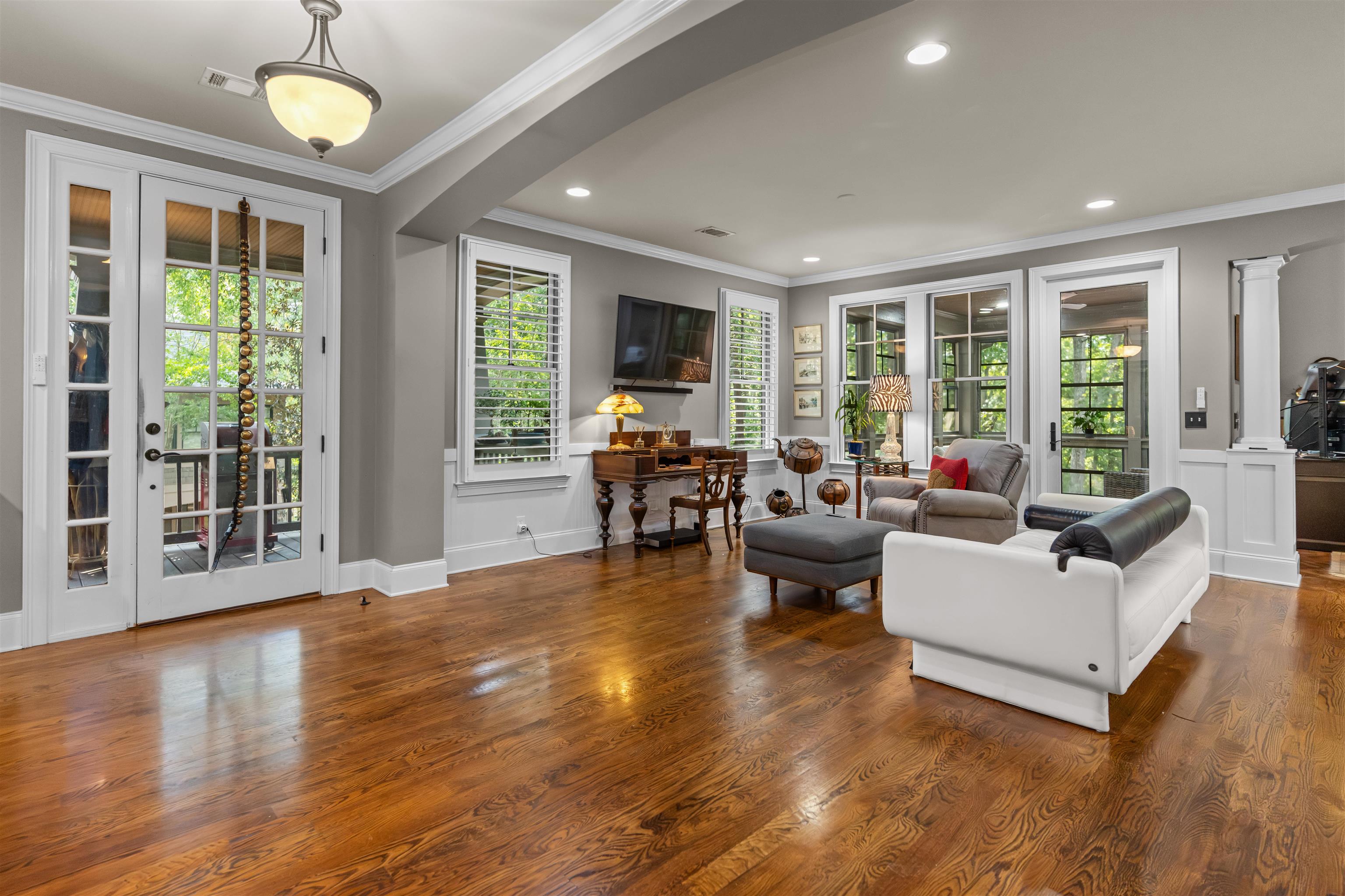 1070 SALLIES VIEW image 19