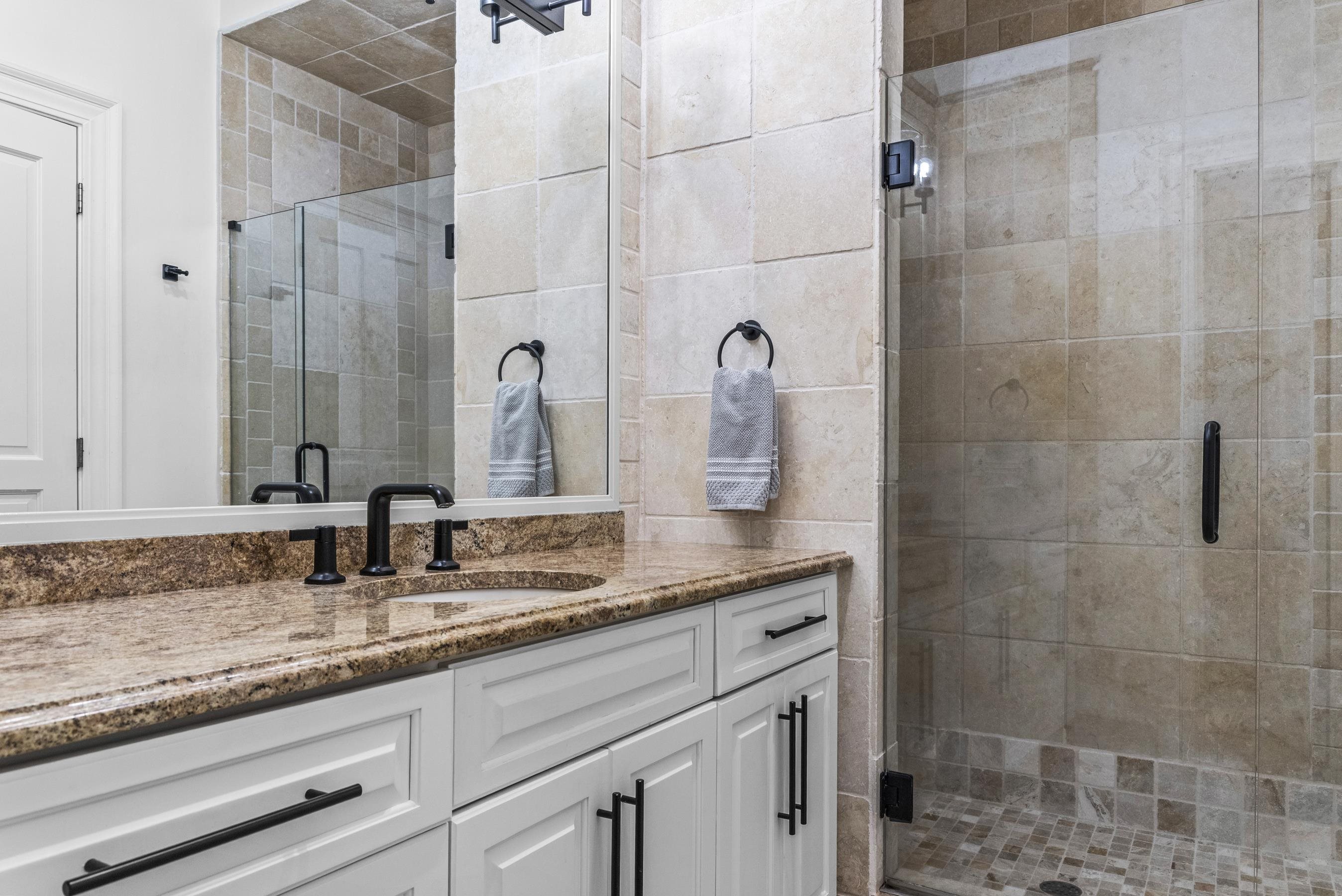 1010 CALLAHANS RIDGE image 44