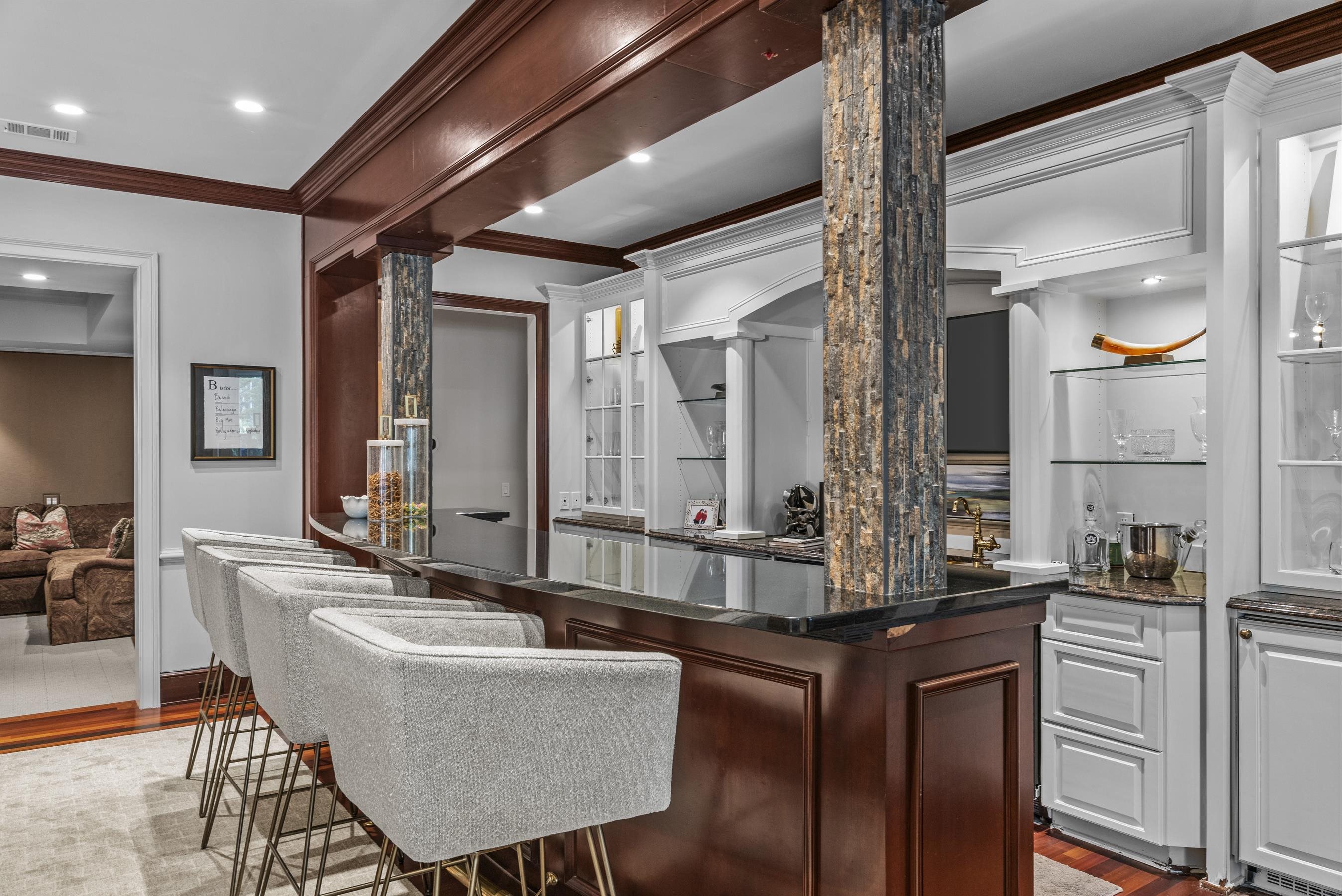 1010 CALLAHANS RIDGE image 48