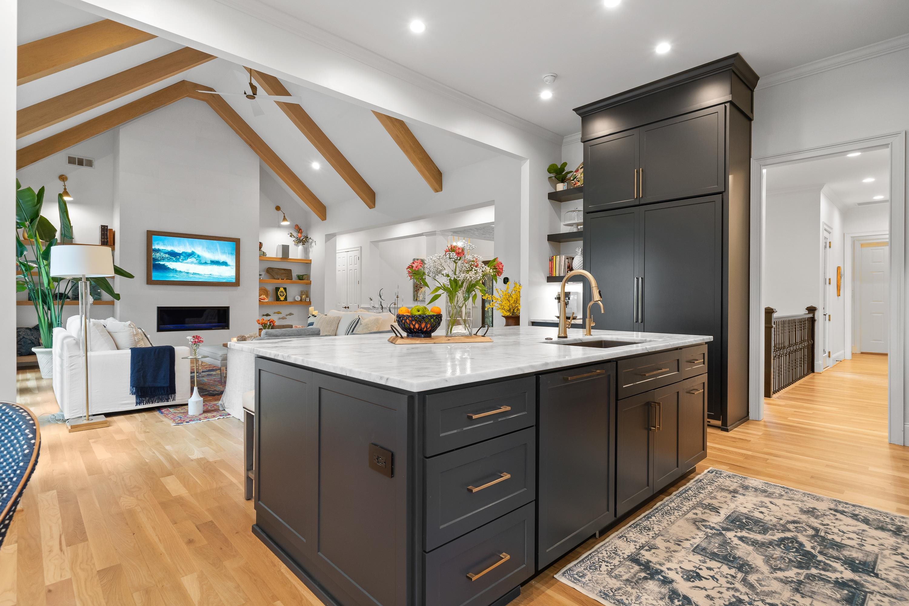 1090 CURTRIGHT PLACE image 19