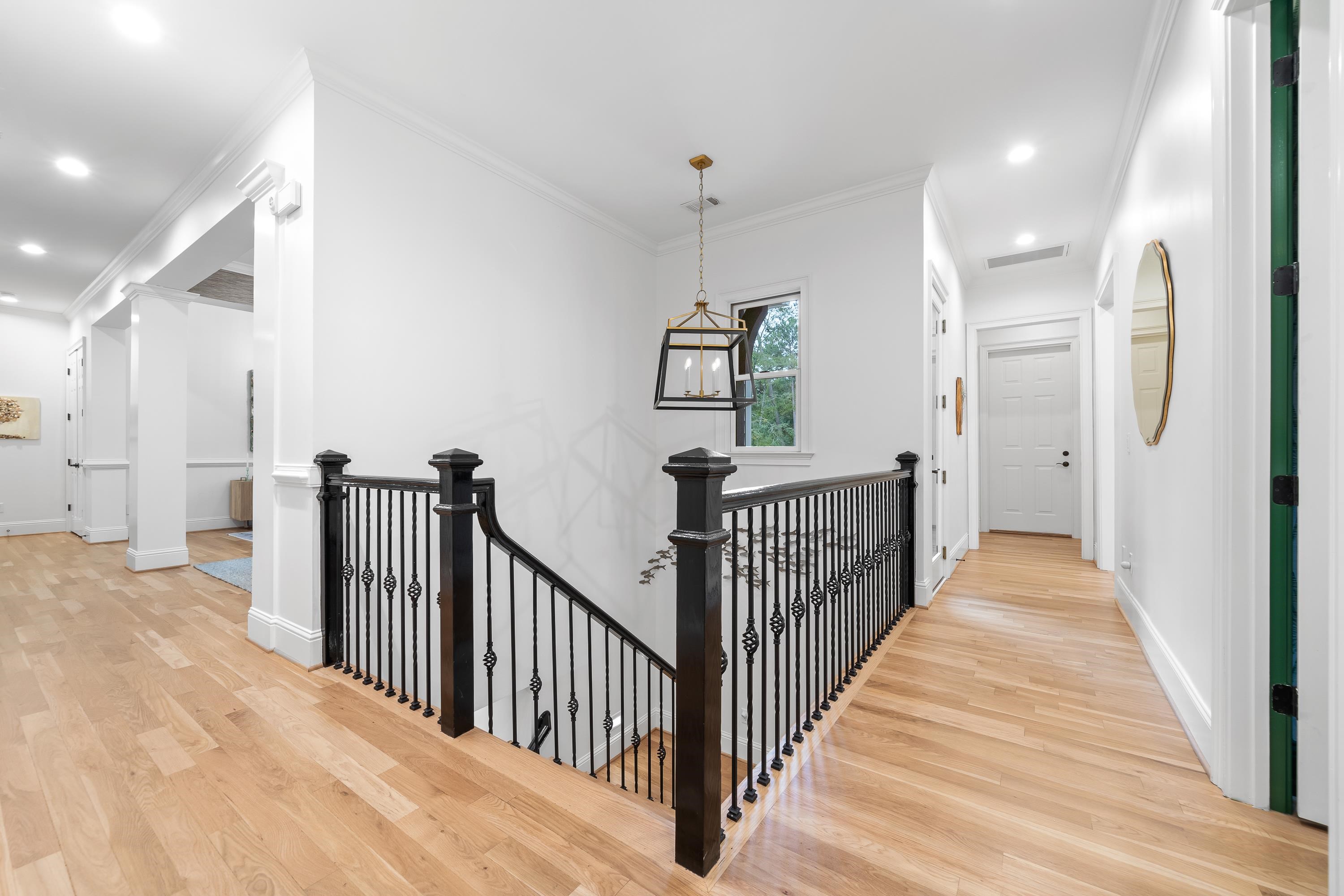 1090 CURTRIGHT PLACE image 28