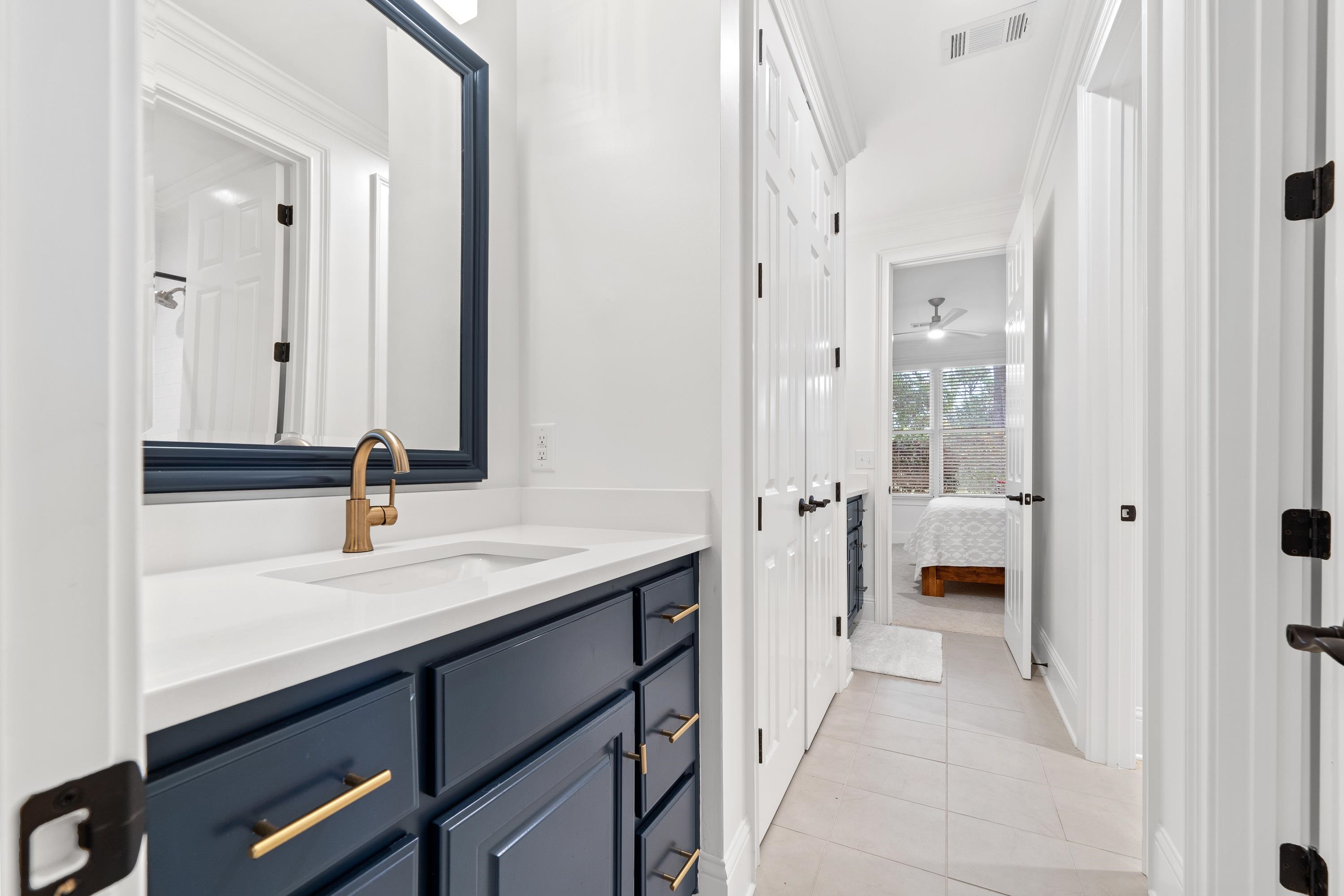 1090 CURTRIGHT PLACE image 53