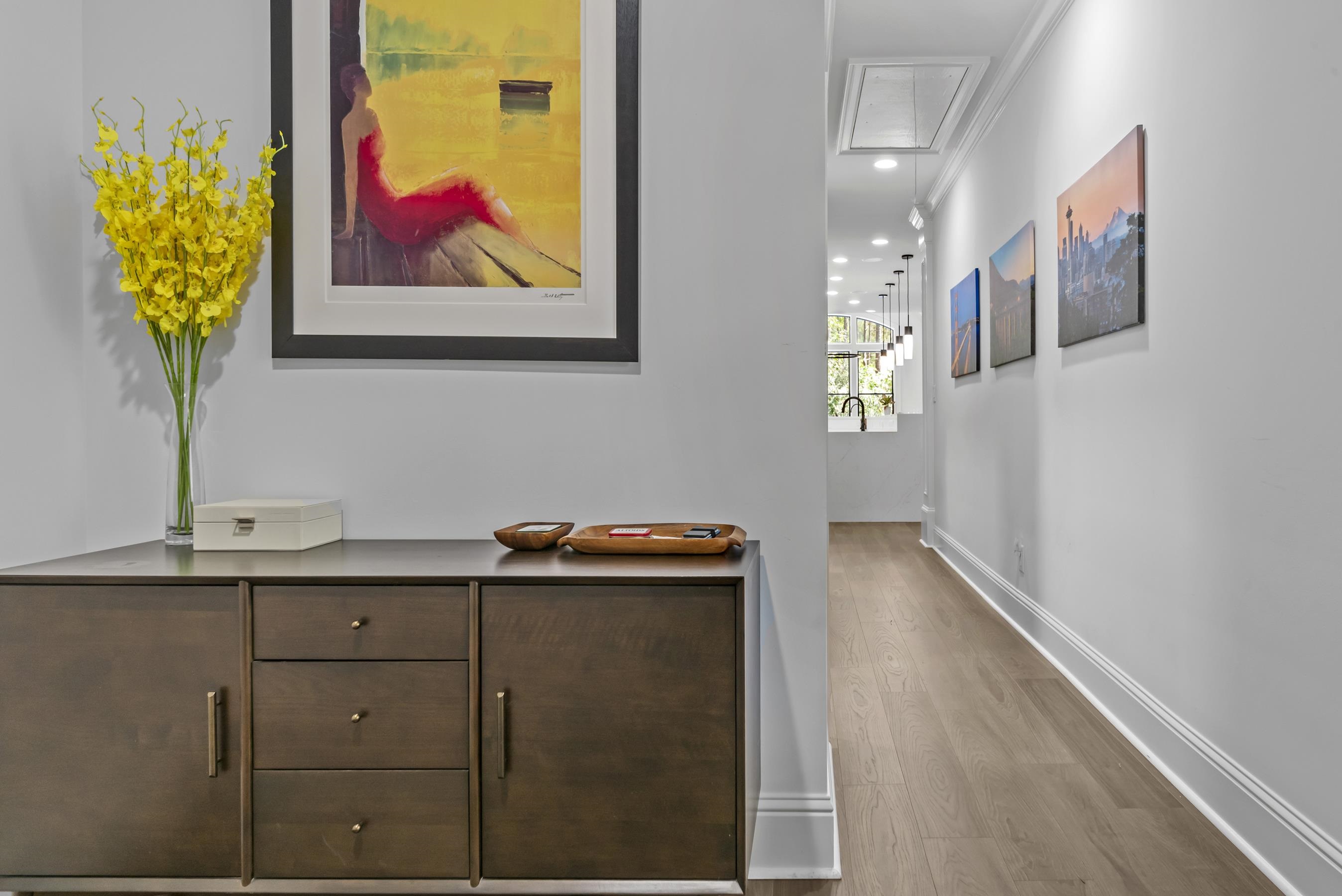 1051 ARMORS FORD image 45