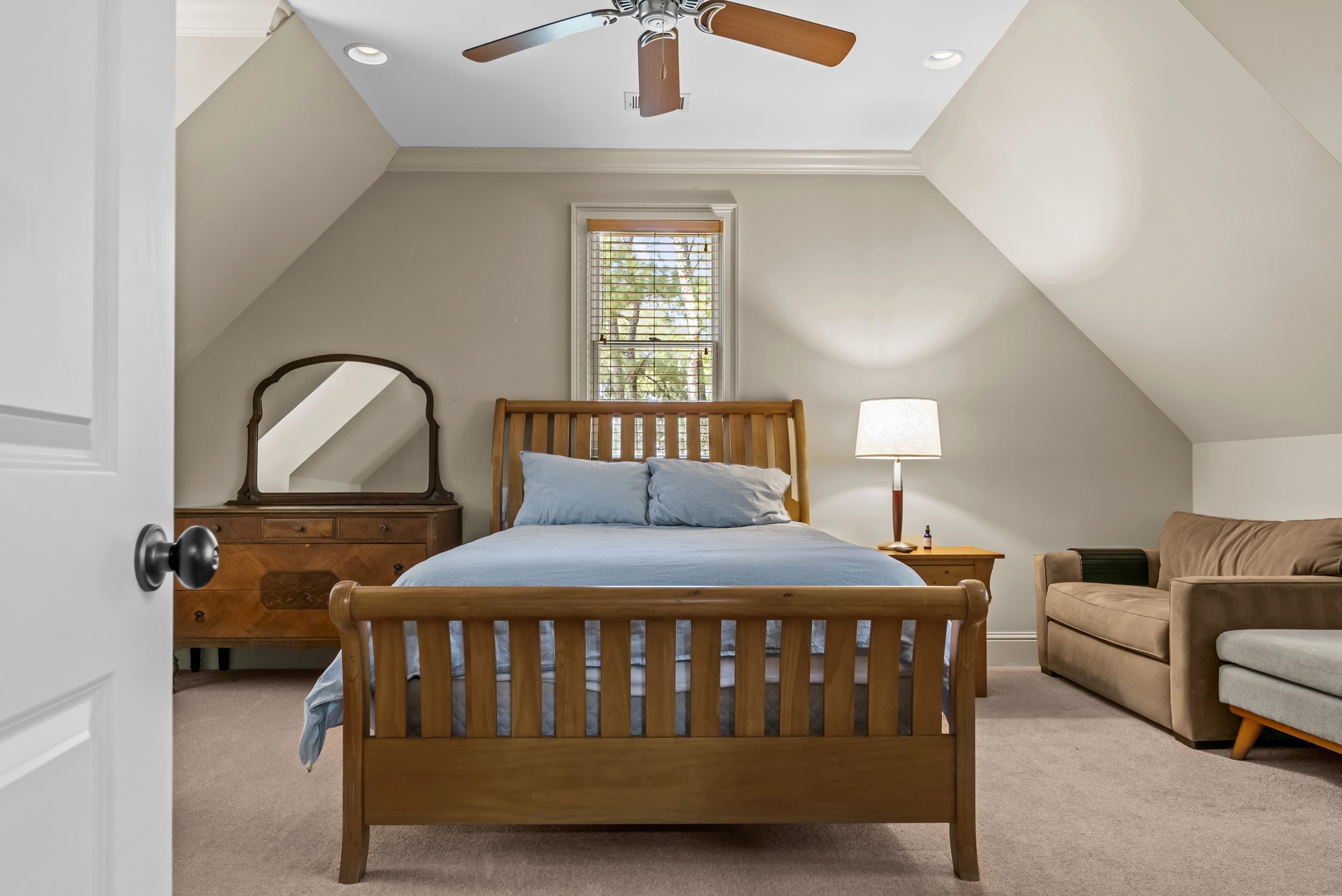 1051 ARMORS FORD image 47