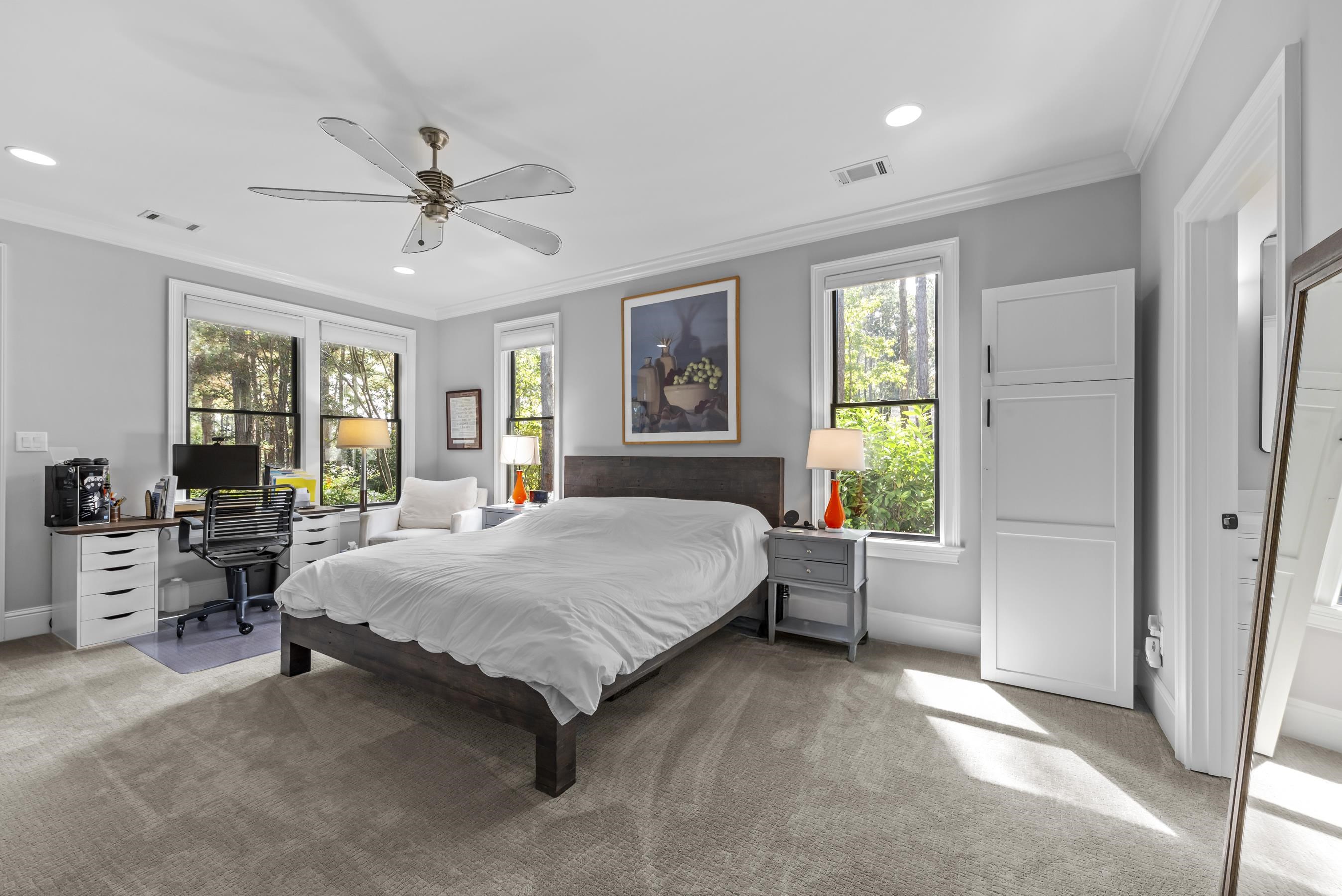 1051 ARMORS FORD image 56