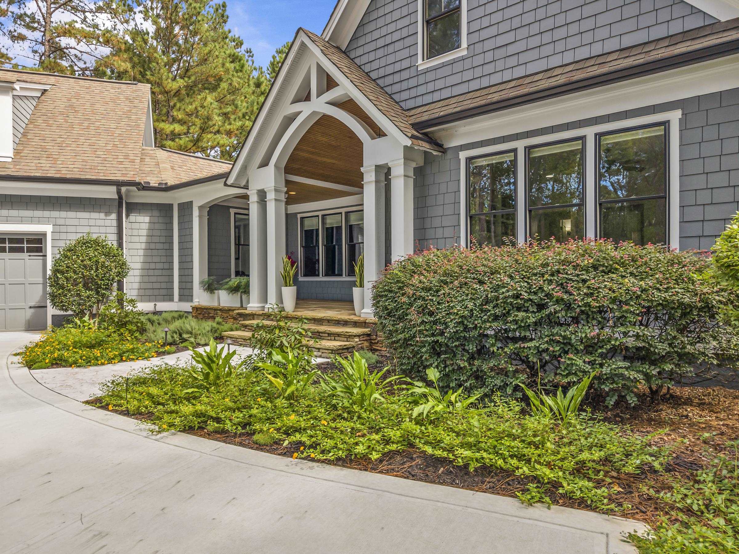 1051 ARMORS FORD image 60