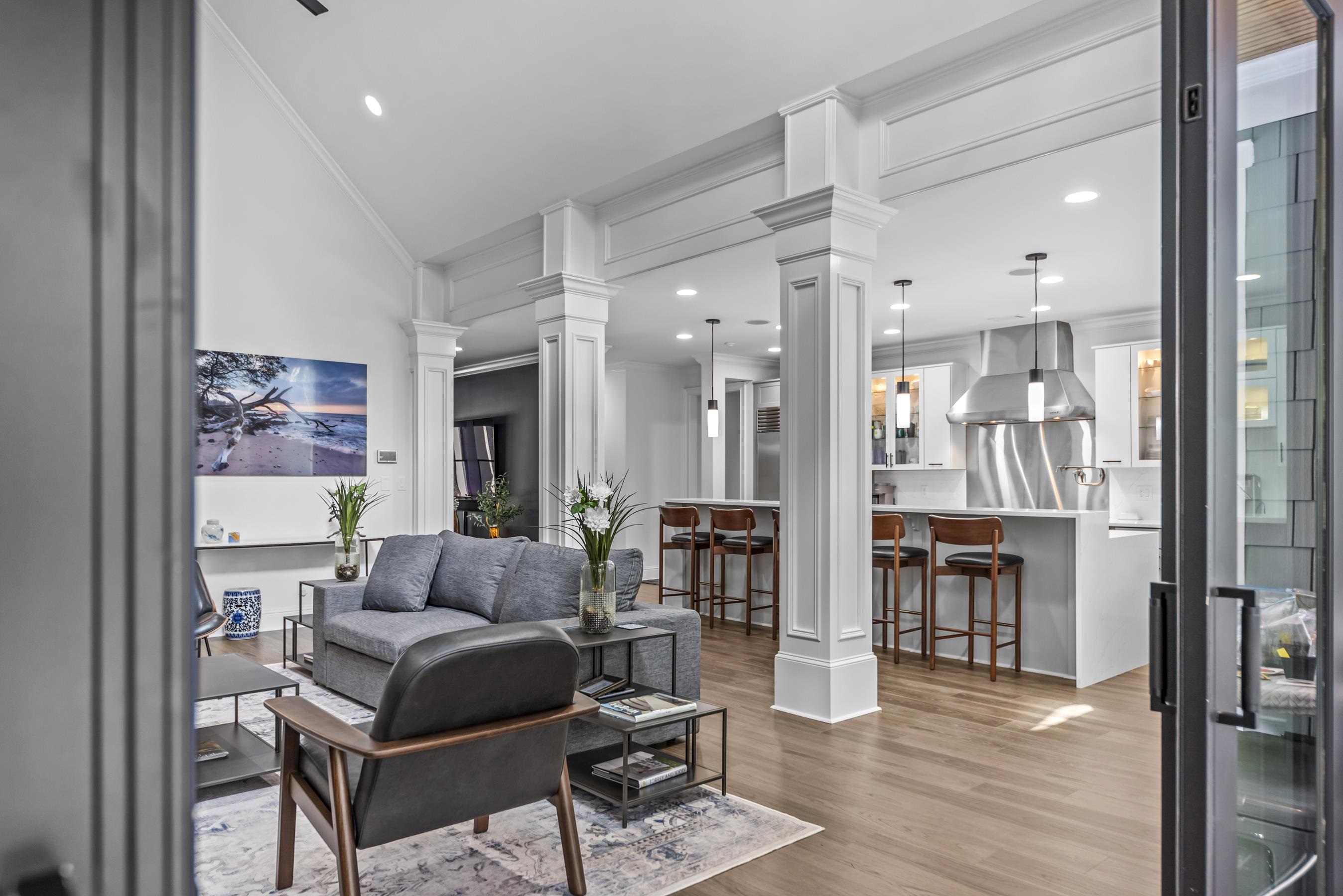 1051 ARMORS FORD image 61