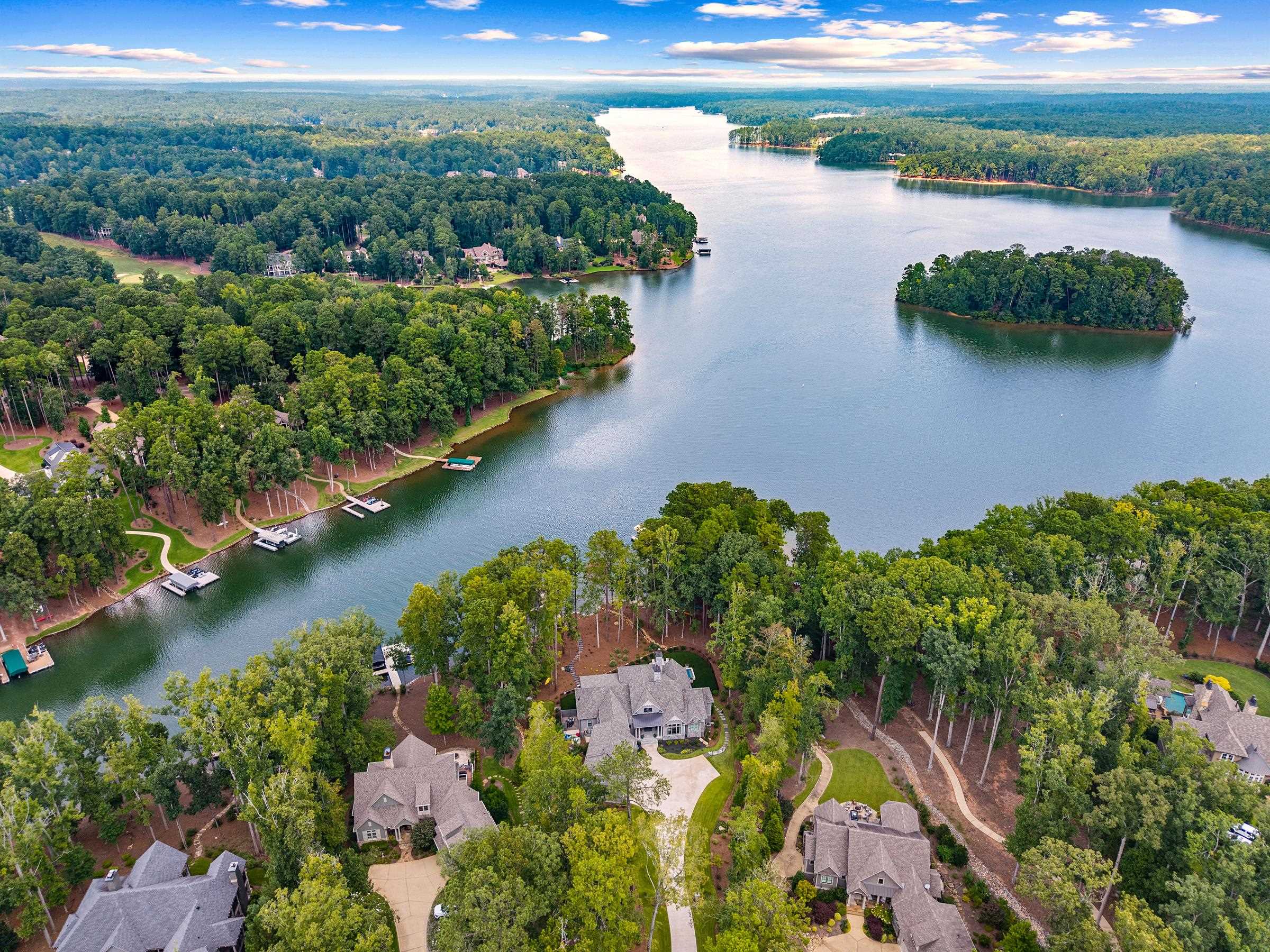 1020 GROVE CT image 17