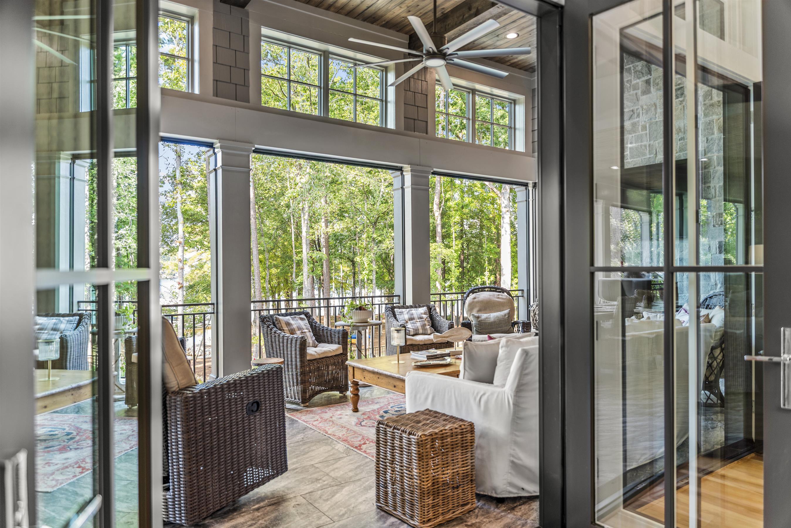 1020 GROVE CT image 41