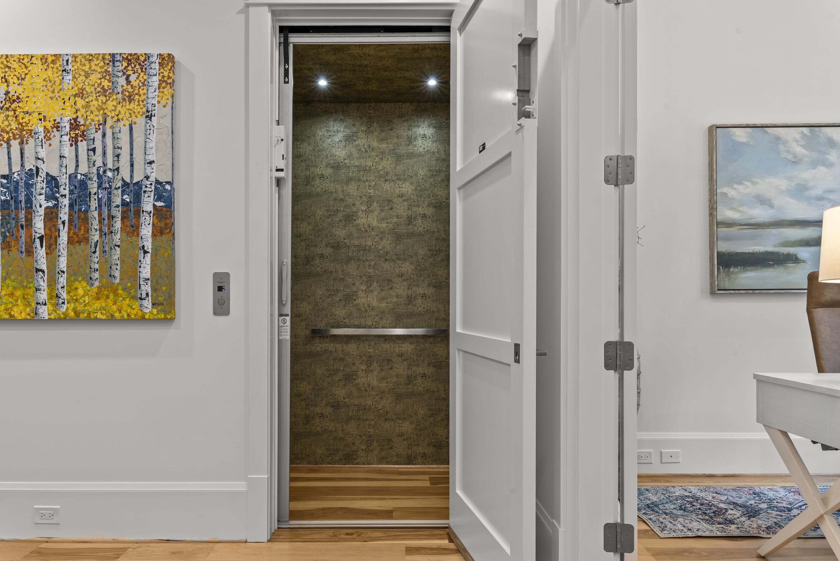 1020 GROVE CT image 44