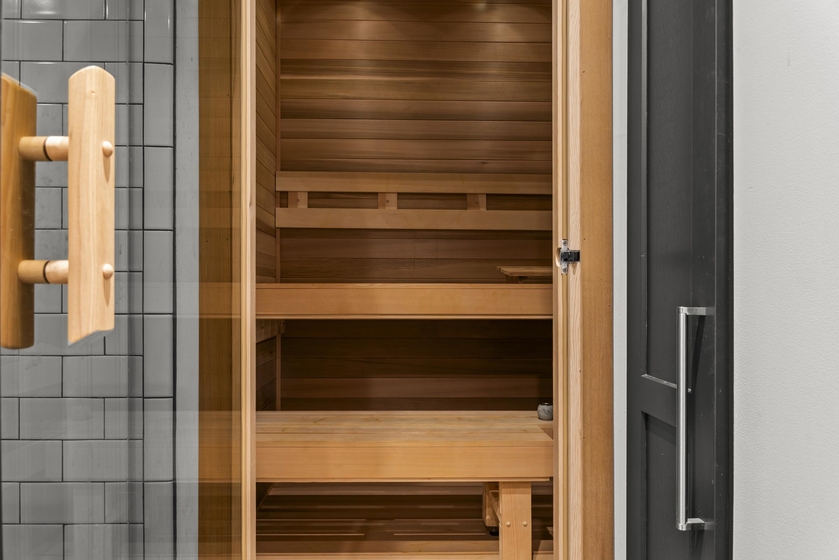 1020 GROVE CT image 66