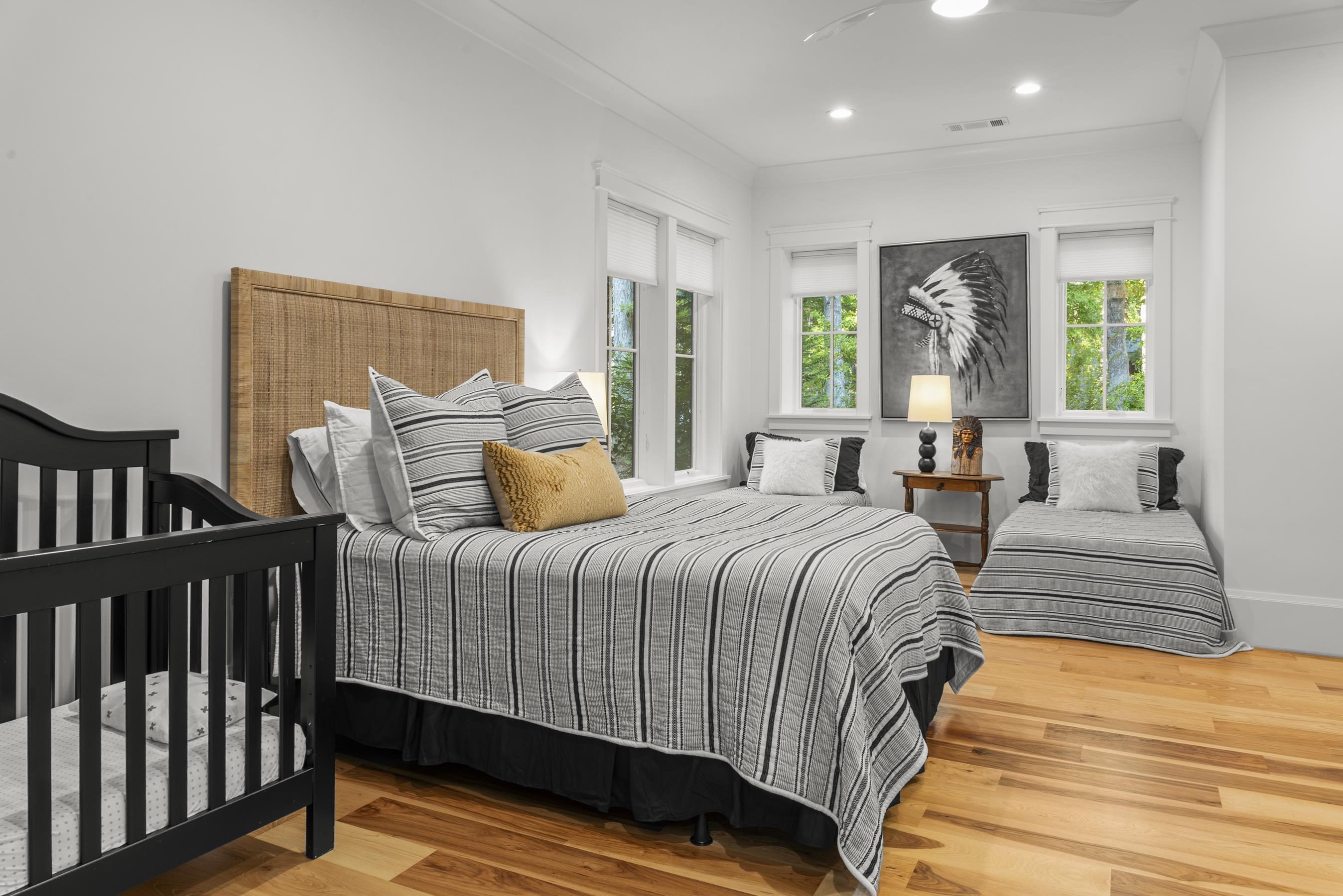 1020 GROVE CT image 68