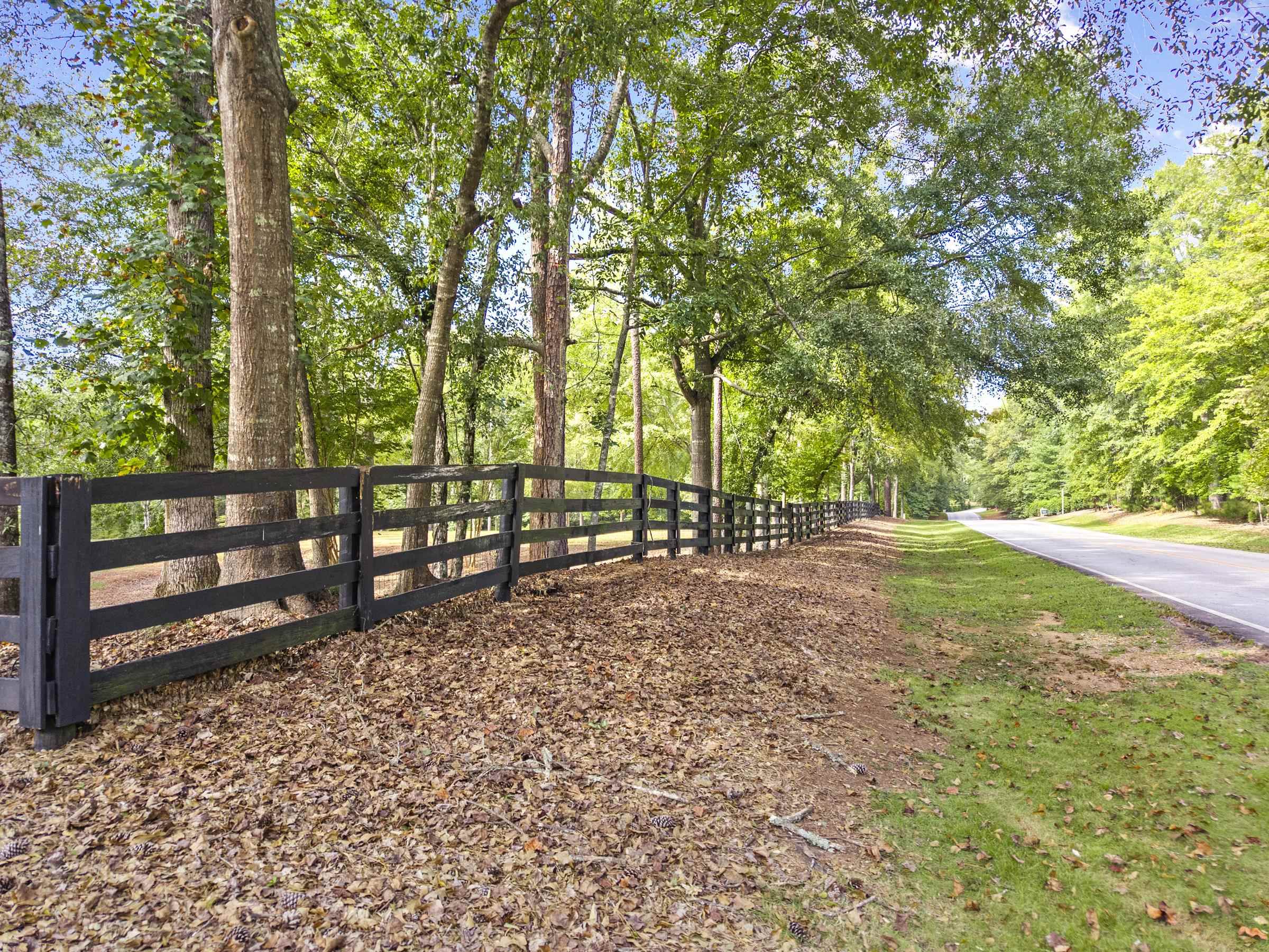 1901 Pine Grove Road image 7