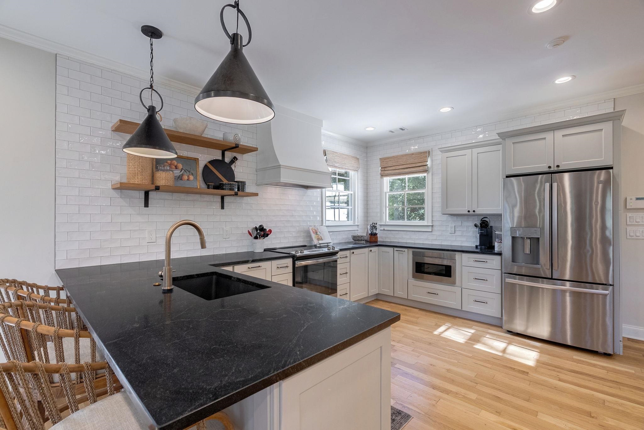 1020 DAVISON LANE image 16