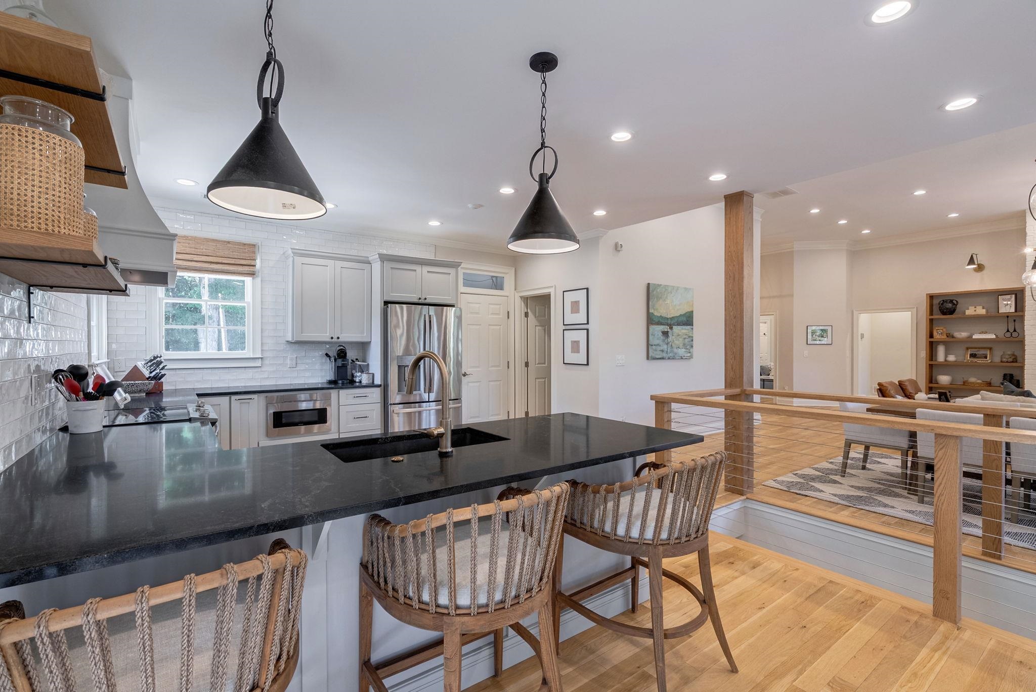 1020 DAVISON LANE image 17