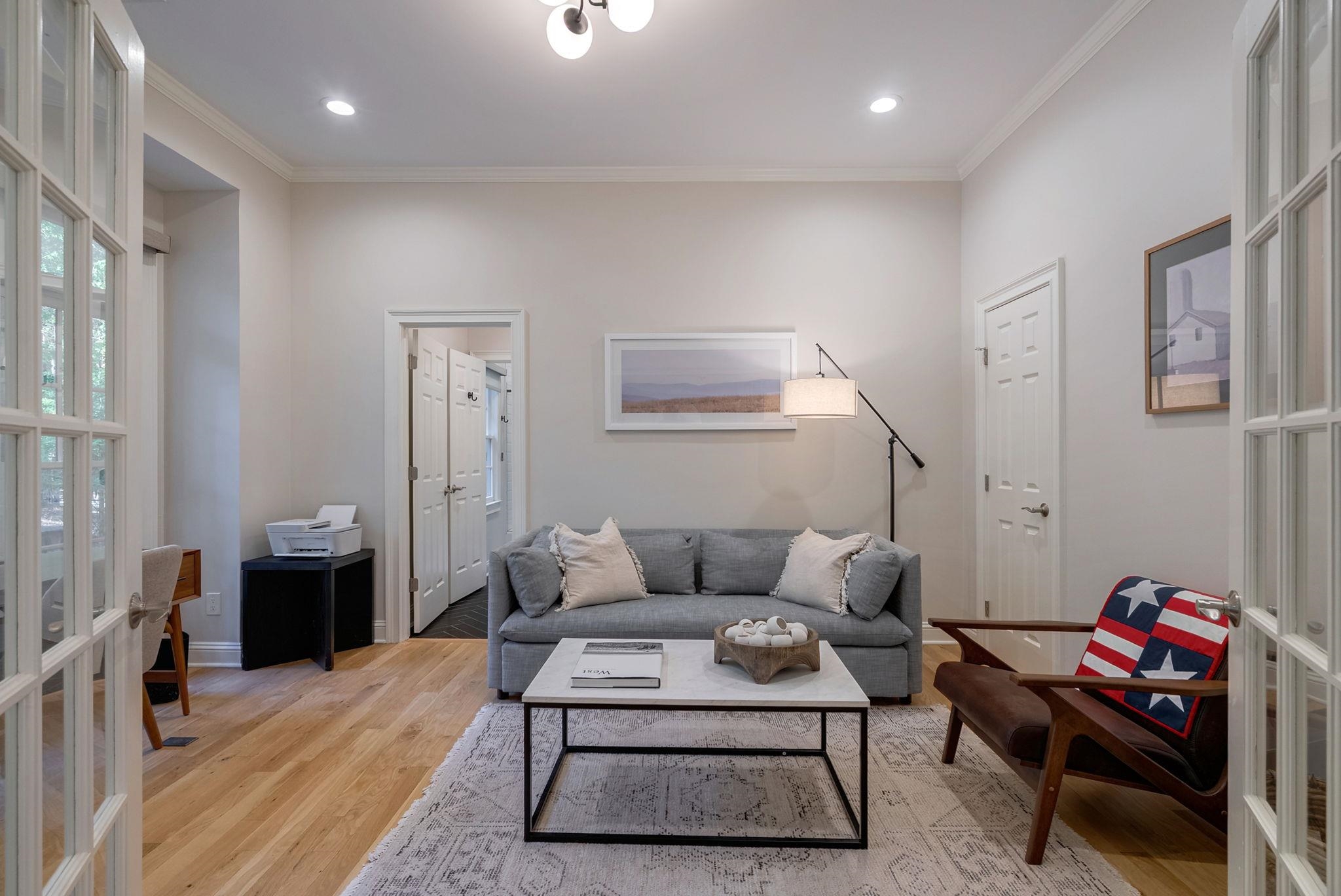 1020 DAVISON LANE image 3