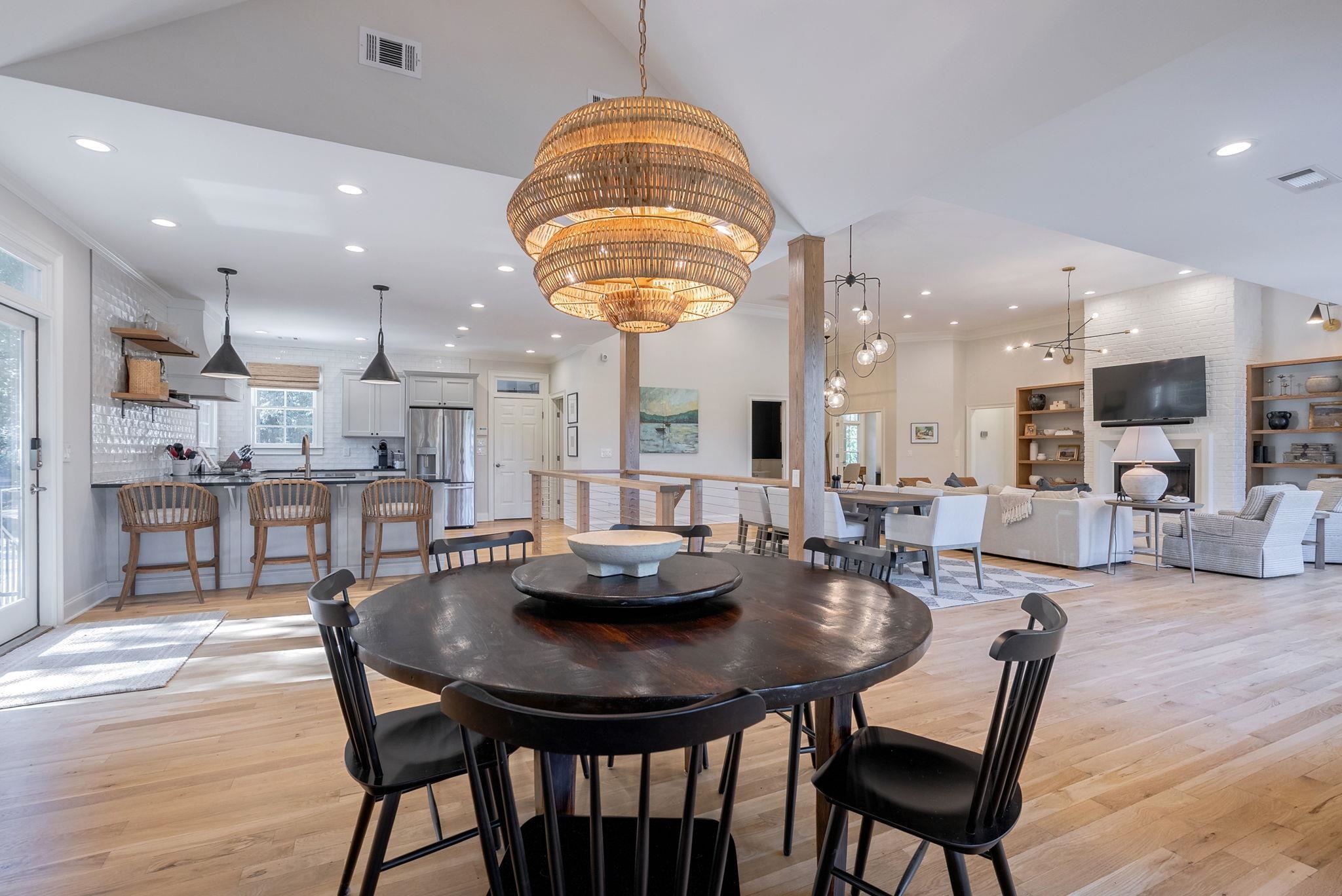 1020 DAVISON LANE image 22