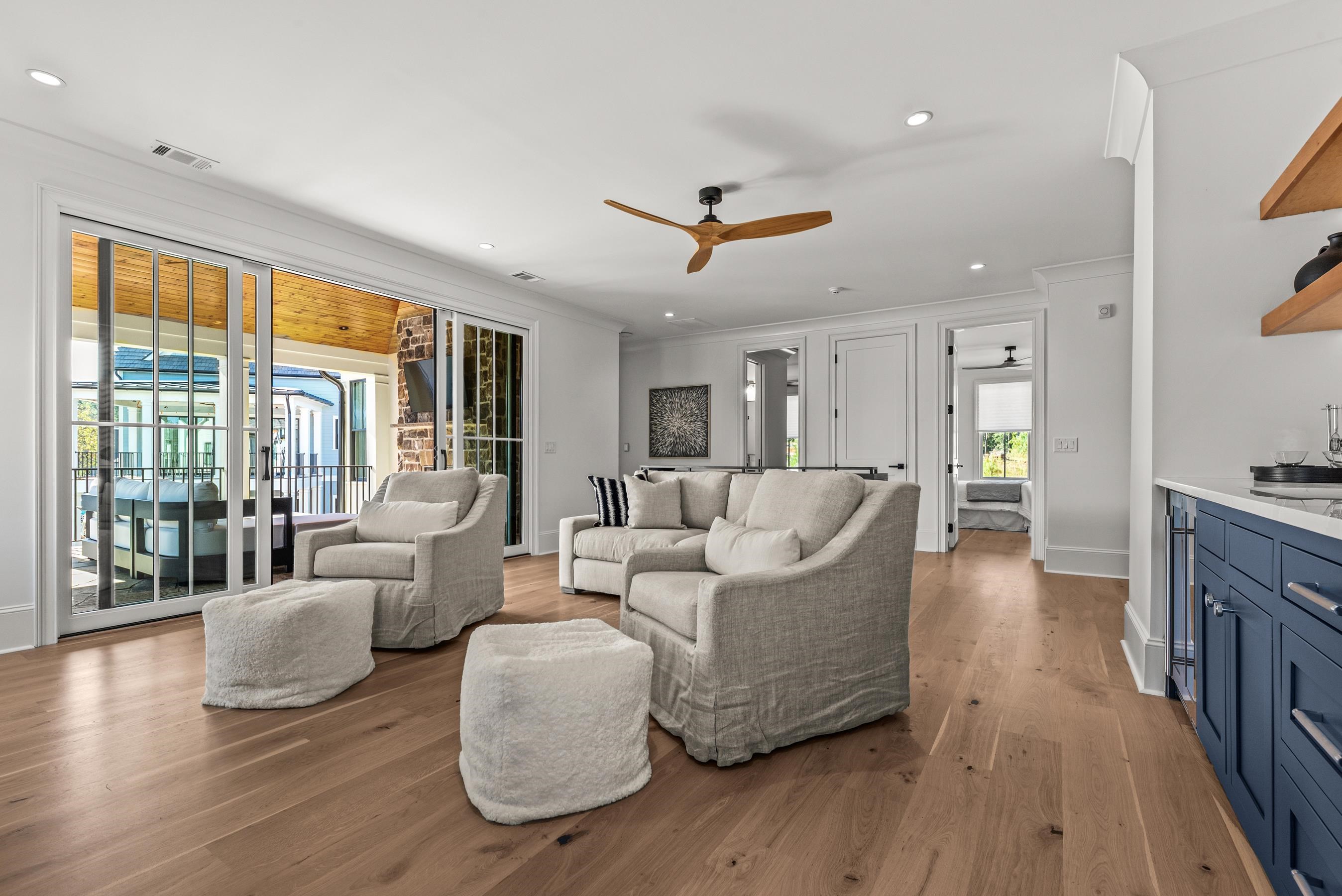 1011 WEST ROCK LOOP image 32