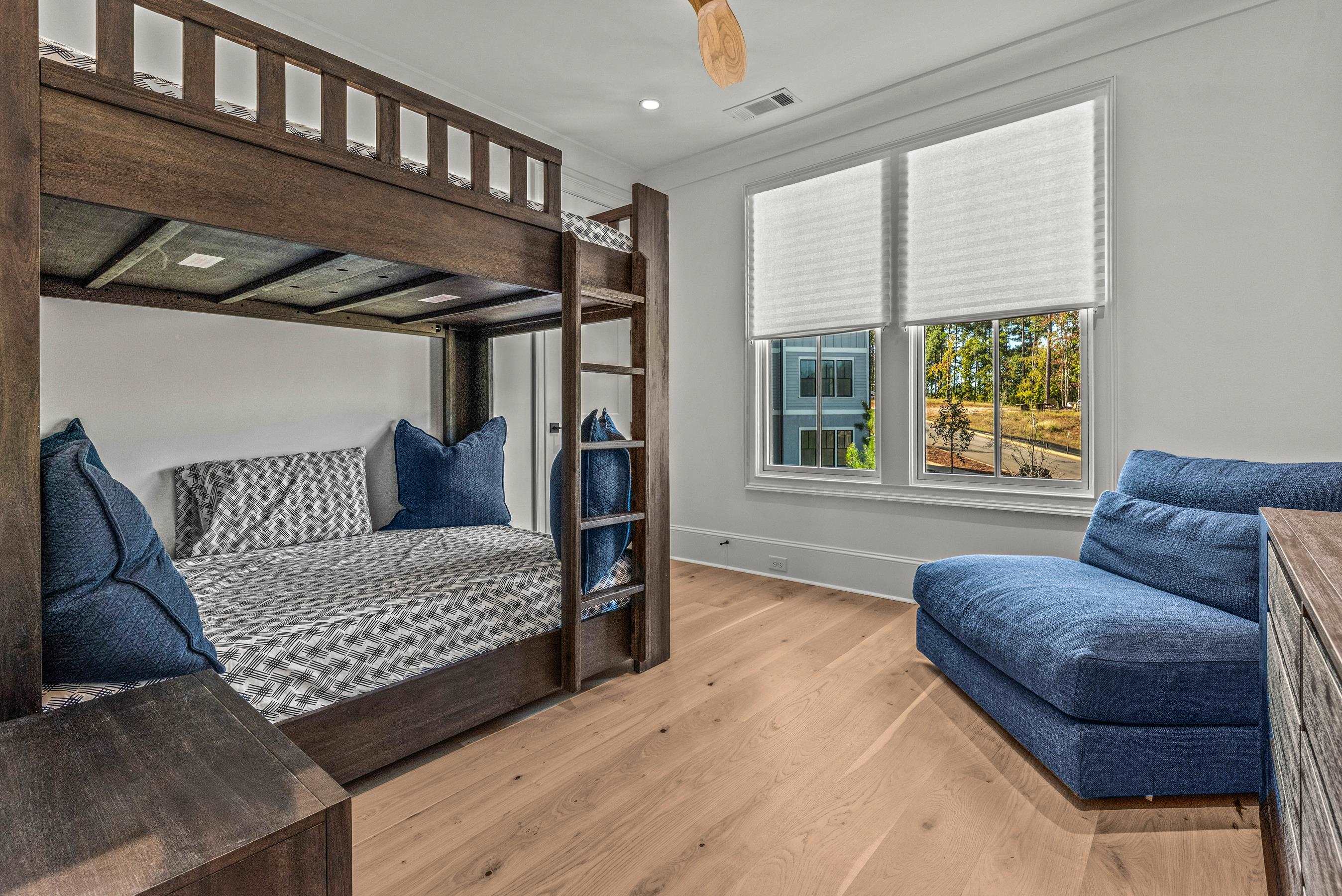 1011 WEST ROCK LOOP image 42