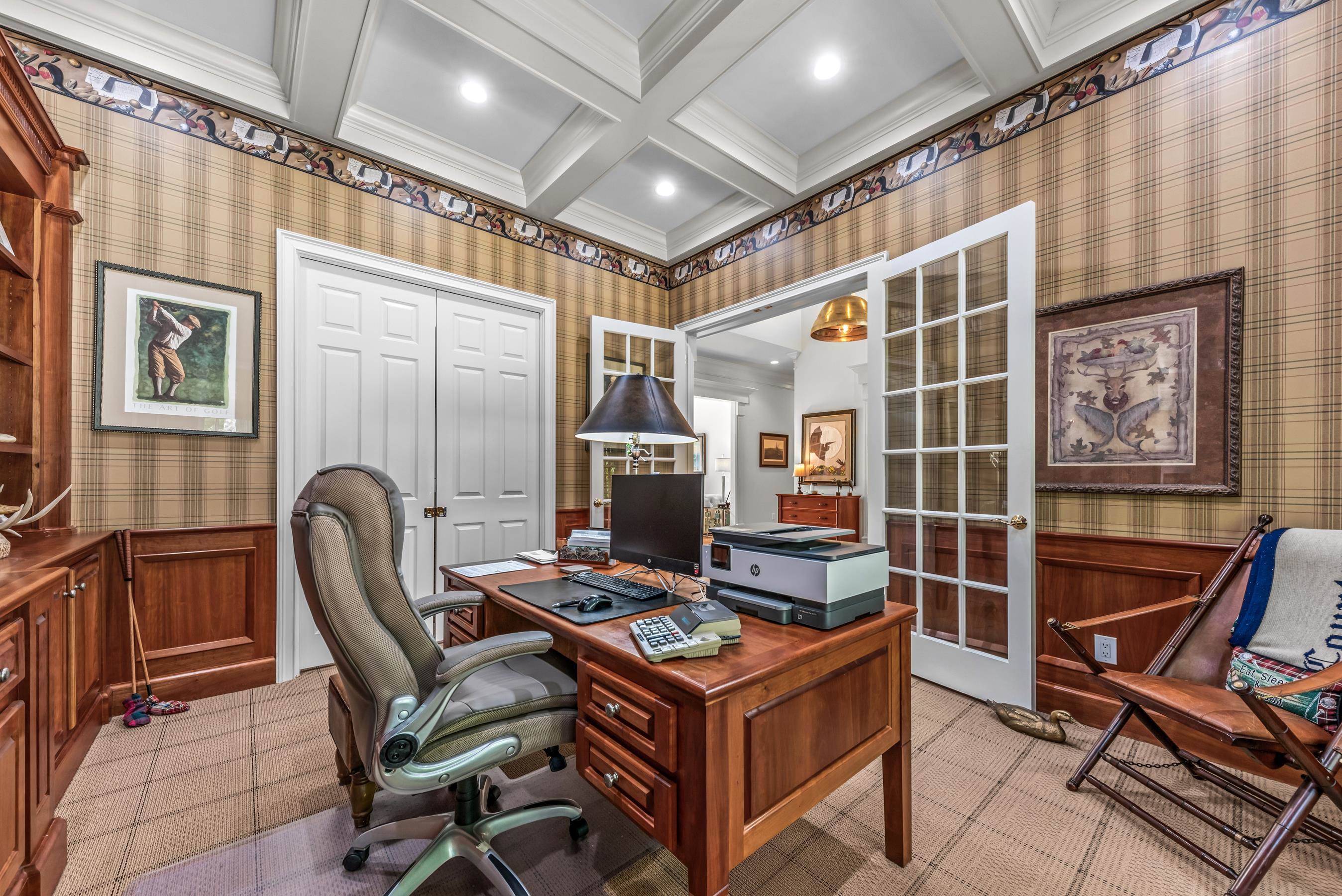 1090 HENRYS HILL image 13